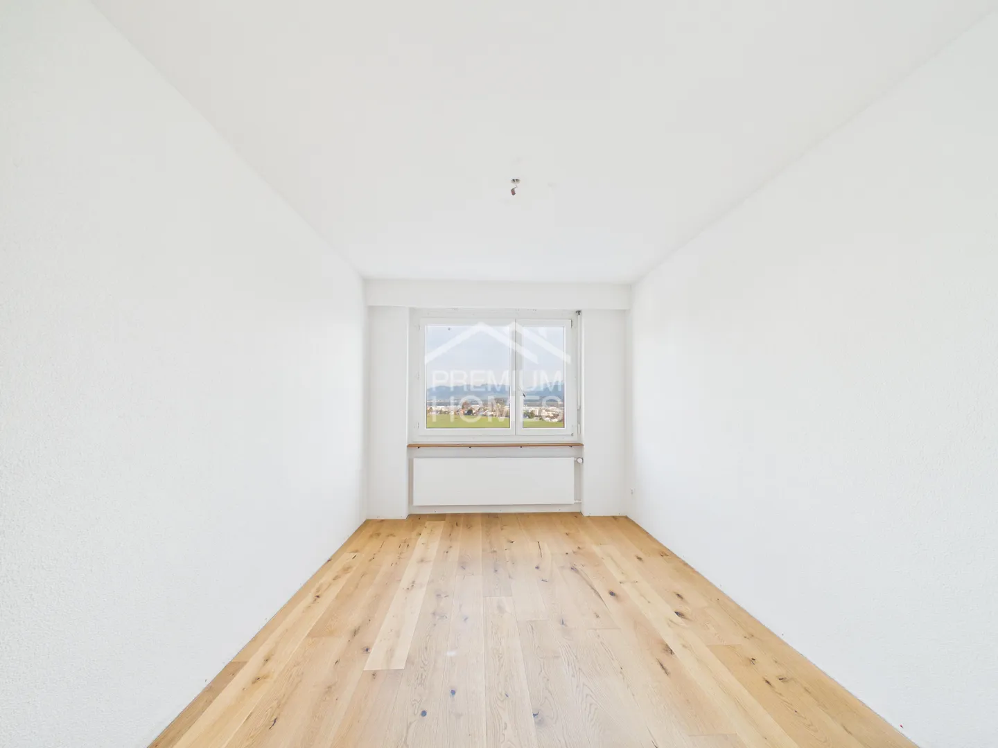 Luce, Pace e Vista - Vivere con Stile in una Posizione Centrale - Foto 5 di 10