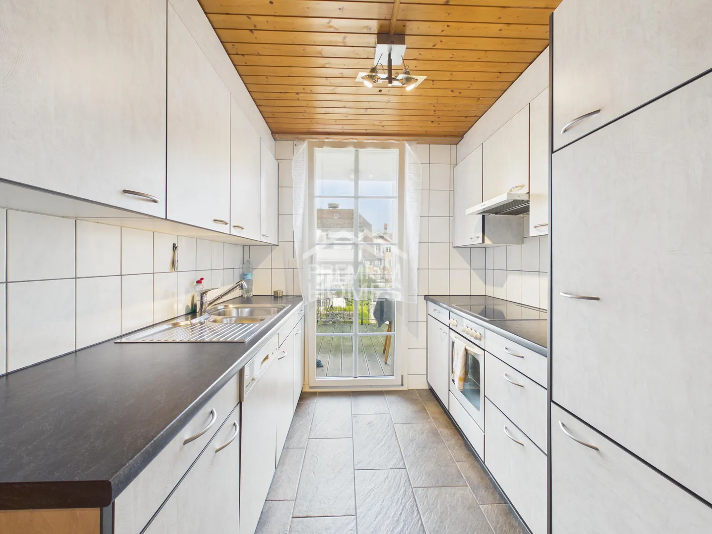 Immobile da investimento con gastronomia e uso residenziale in posizione centrale - Foto 12 di 13