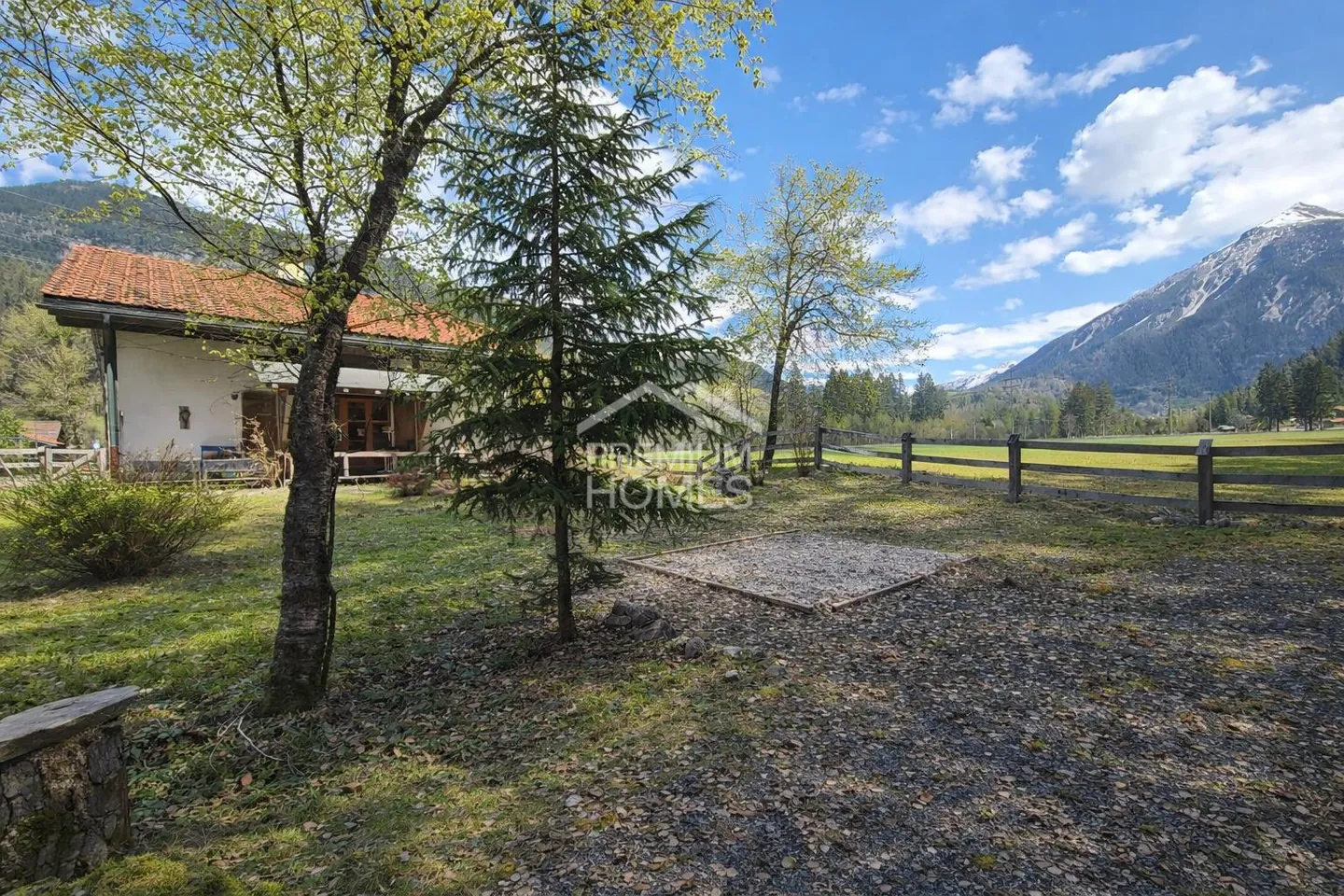 Charmantes Haus neben dem Wald - Foto 1 von 9