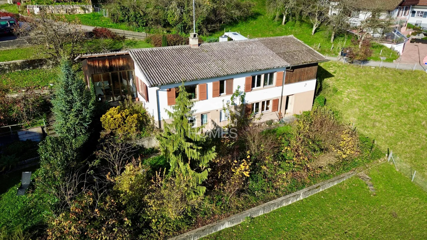 Single-family house in a beautiful location with a great view! - Photo 1 of 12