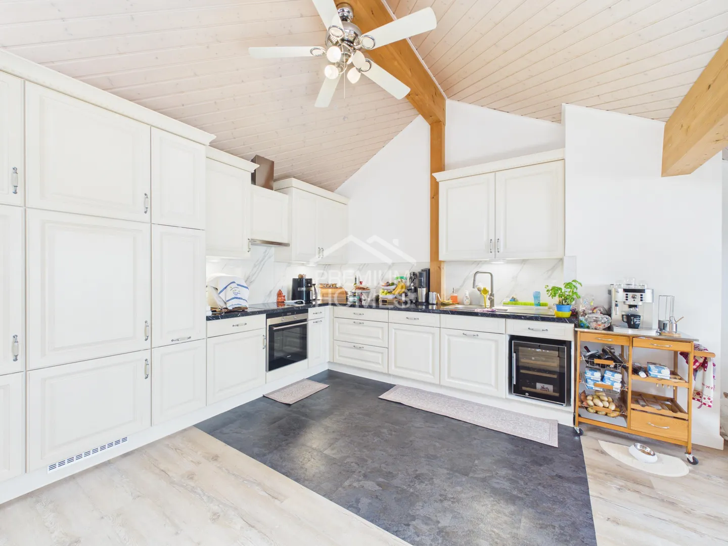 Top floor with master suite and balcony - Photo 2 of 7