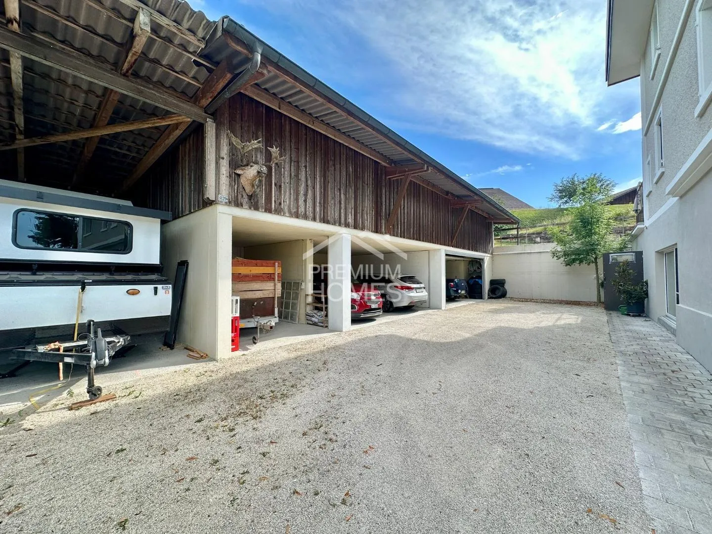 Multi-family house with horse keeping & agricultural land - Photo 13 of 13