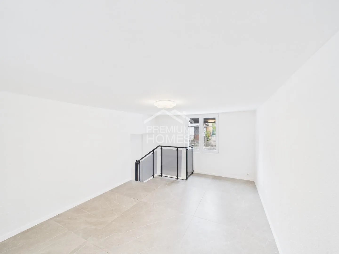 Charme rénové au coeur de Bôle - Foto 3 von 9