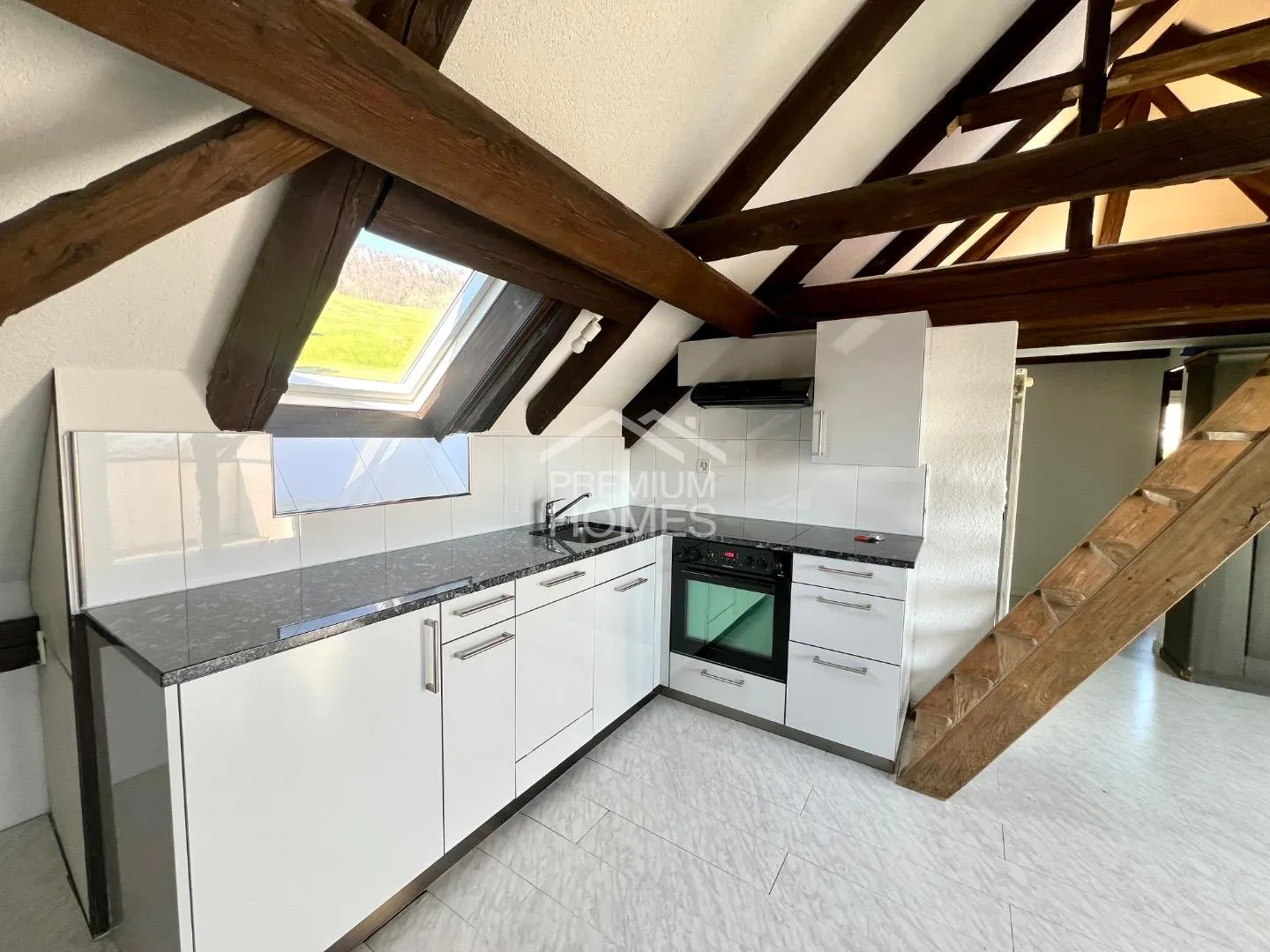 Rarità con vista: Casa plurifamiliare con riserva di terreno e vista montagna - Foto 7 di 13