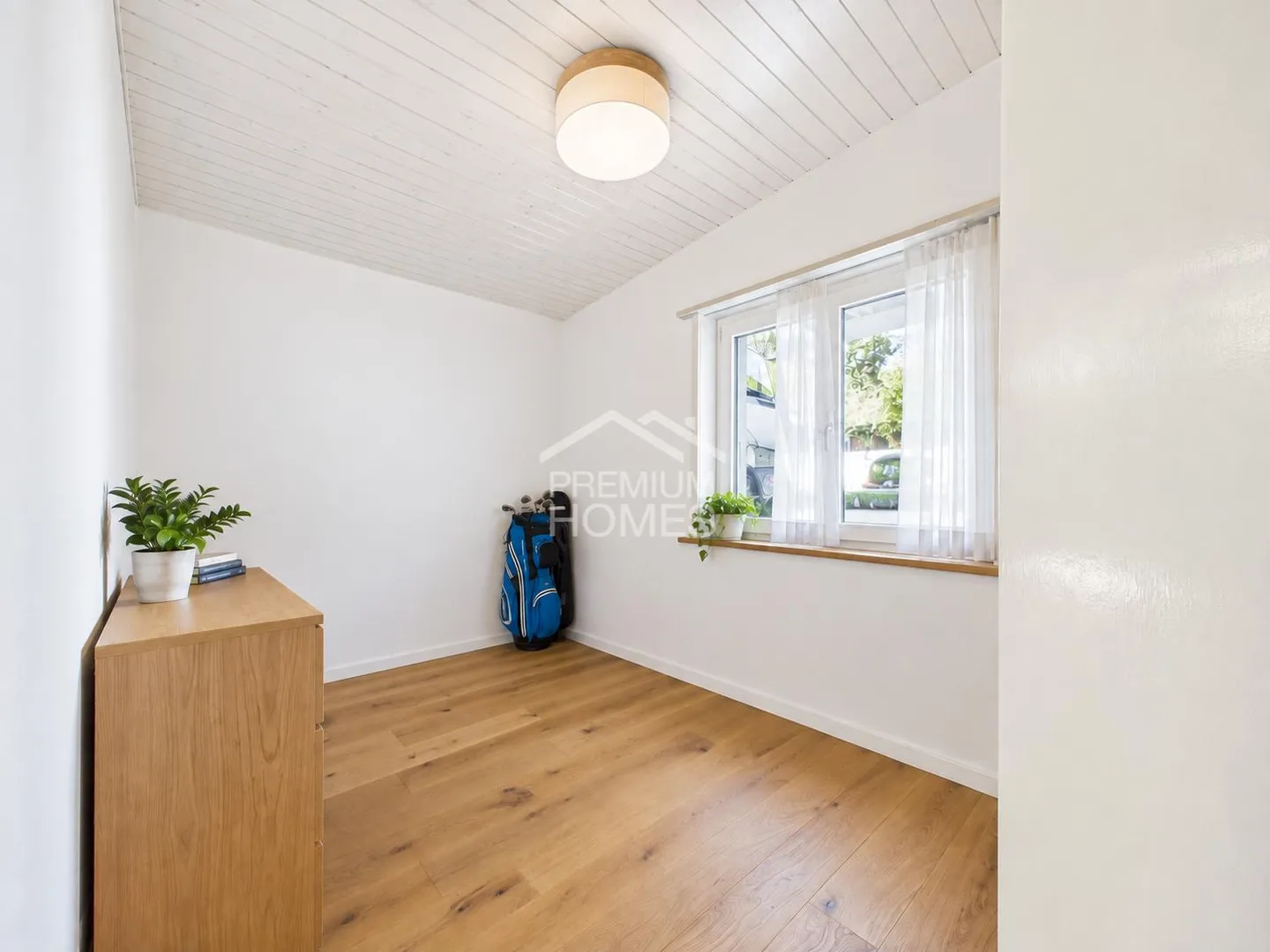 Single-family house in a beautiful location with a great view! - Photo 6 of 12