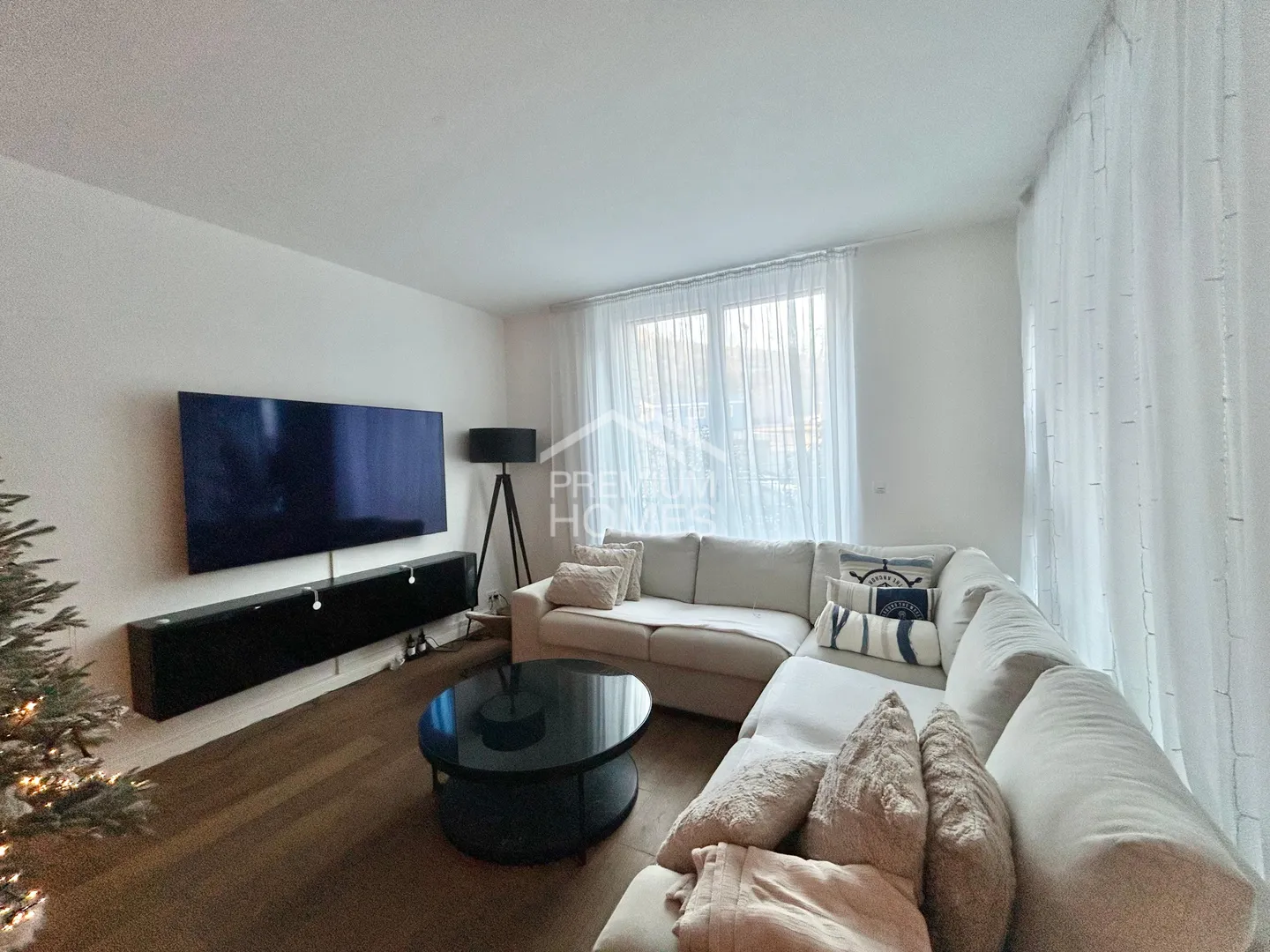 Modern Living with Comfort - Photo 2 of 6