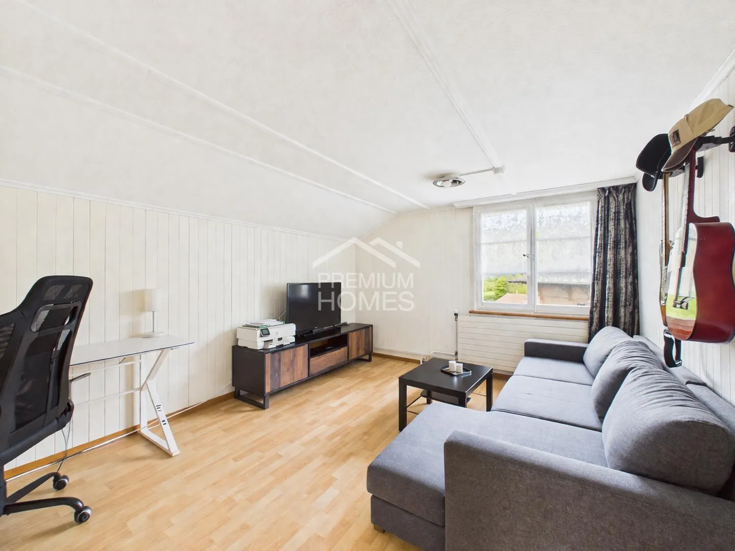 Charming Family Home with Lake View - Photo 7 of 12