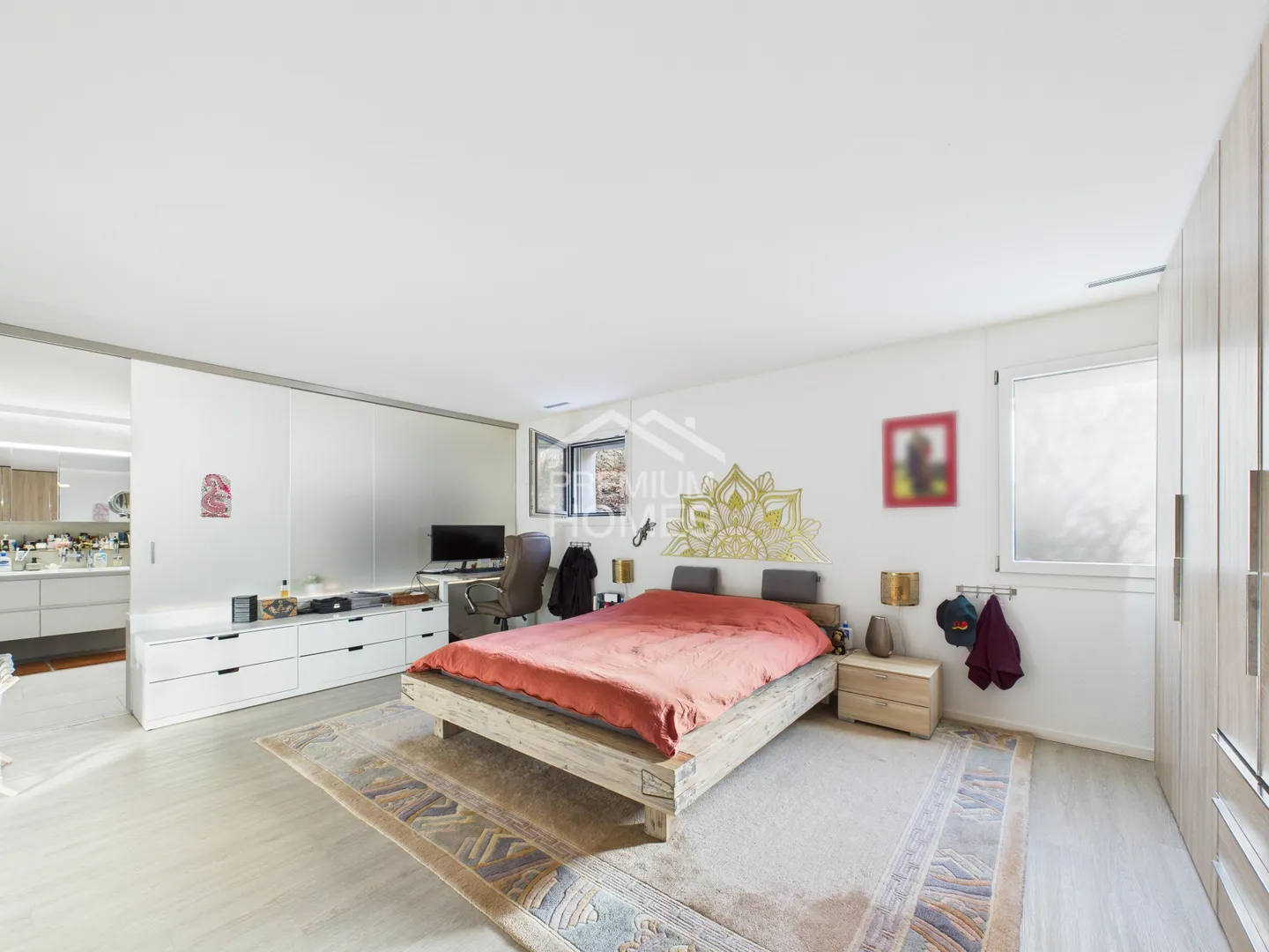 Geräumige Wohnung mit atemberaubender Aussicht - Foto 6 von 10