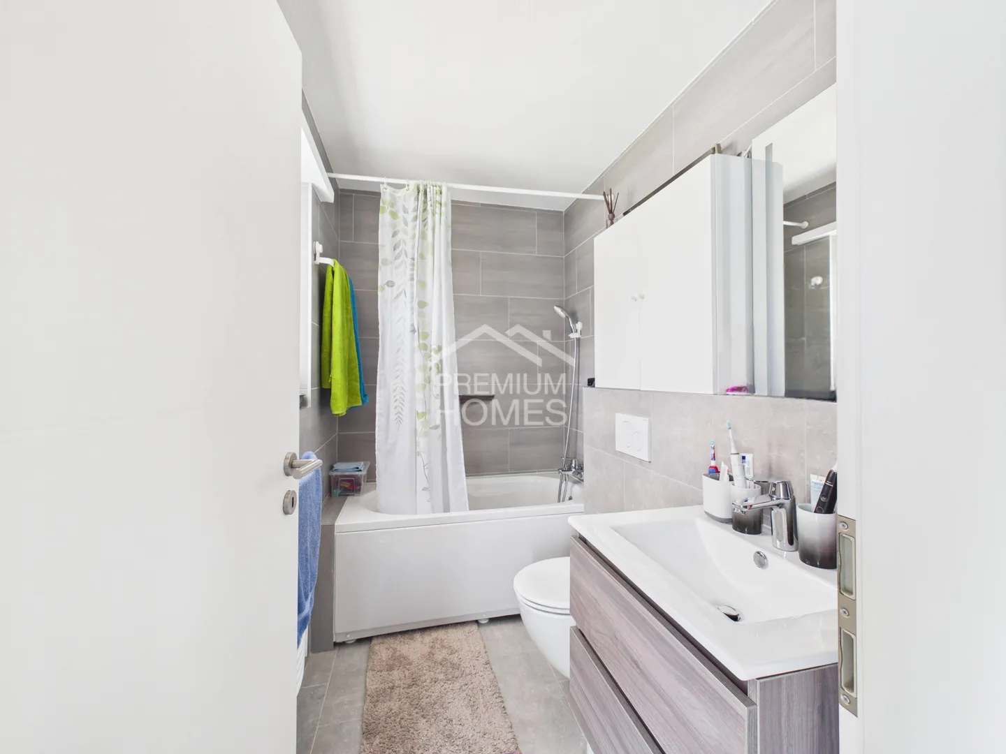 Renovated Family Home in Center - Photo 10 of 13