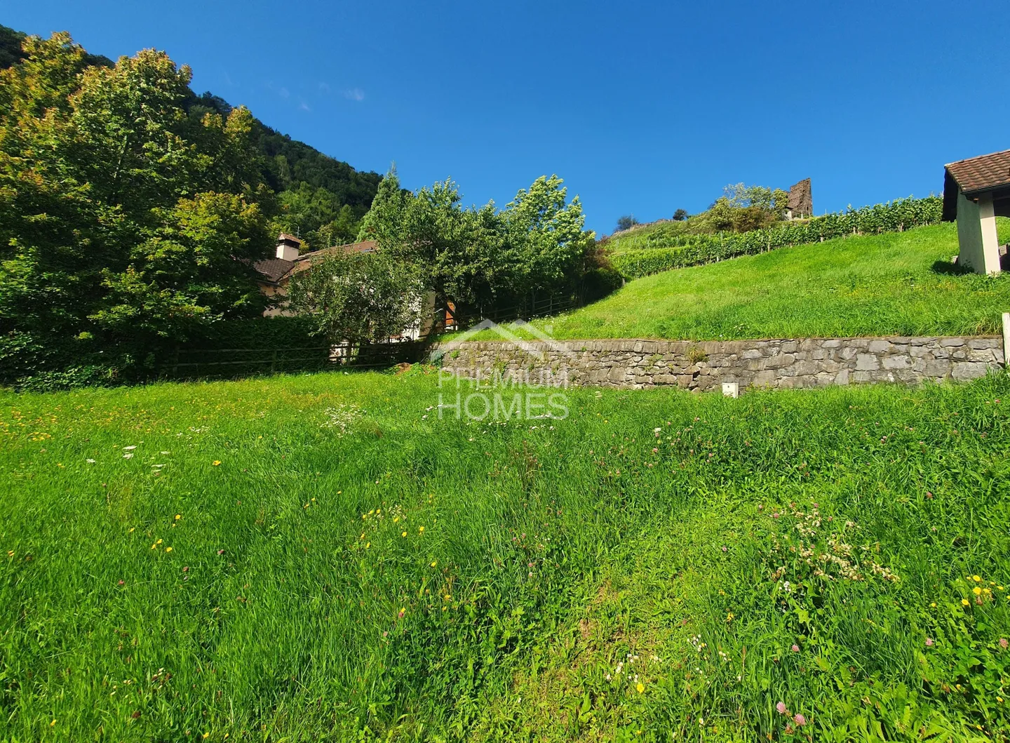EINZIGARTIGES BAULAND MIT ATEMBERAUBENDER WEITSICHT! - Foto 1 von 3