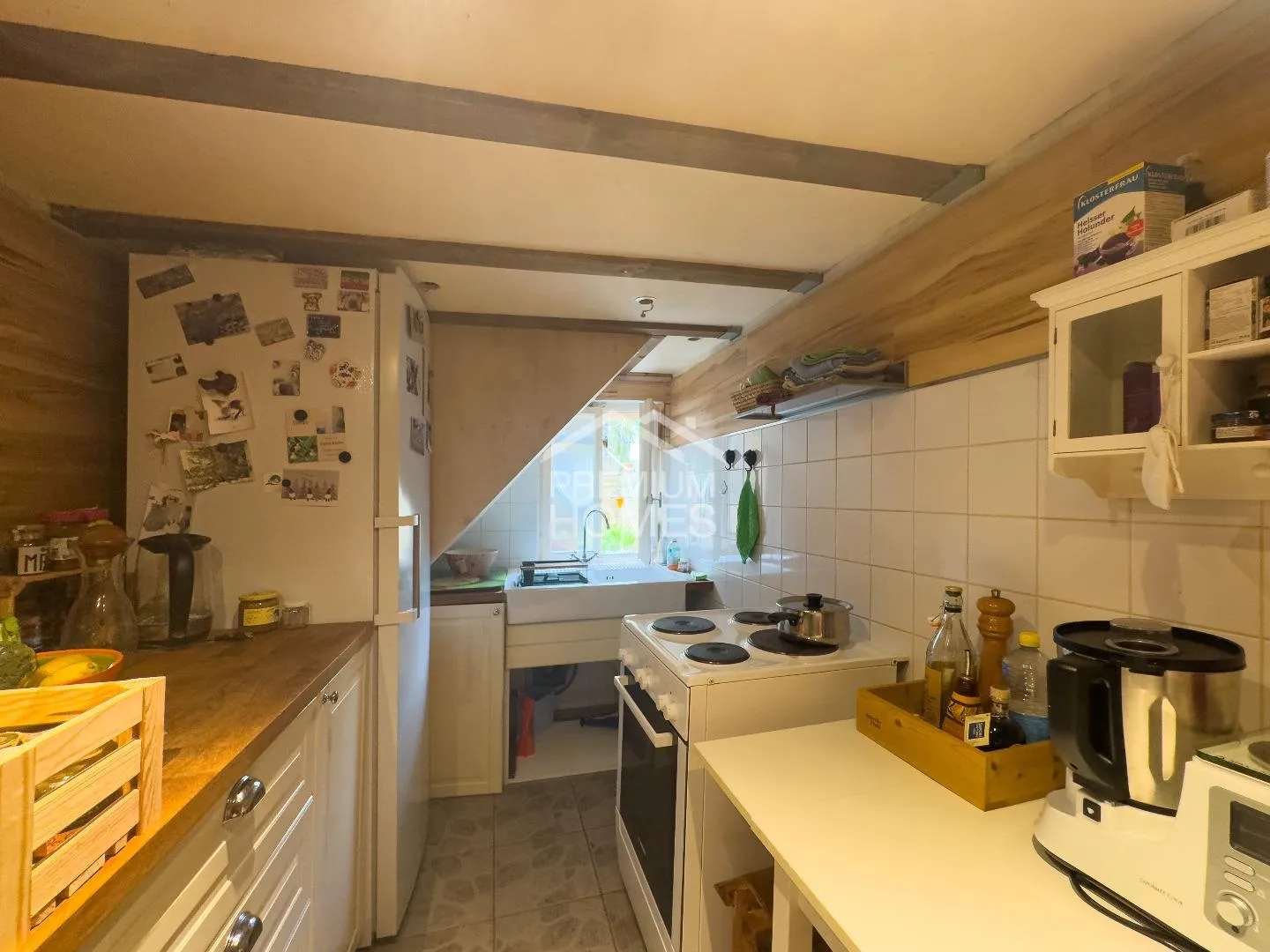 Cozy Living with Plenty of Space and Quiet - Photo 7 of 9