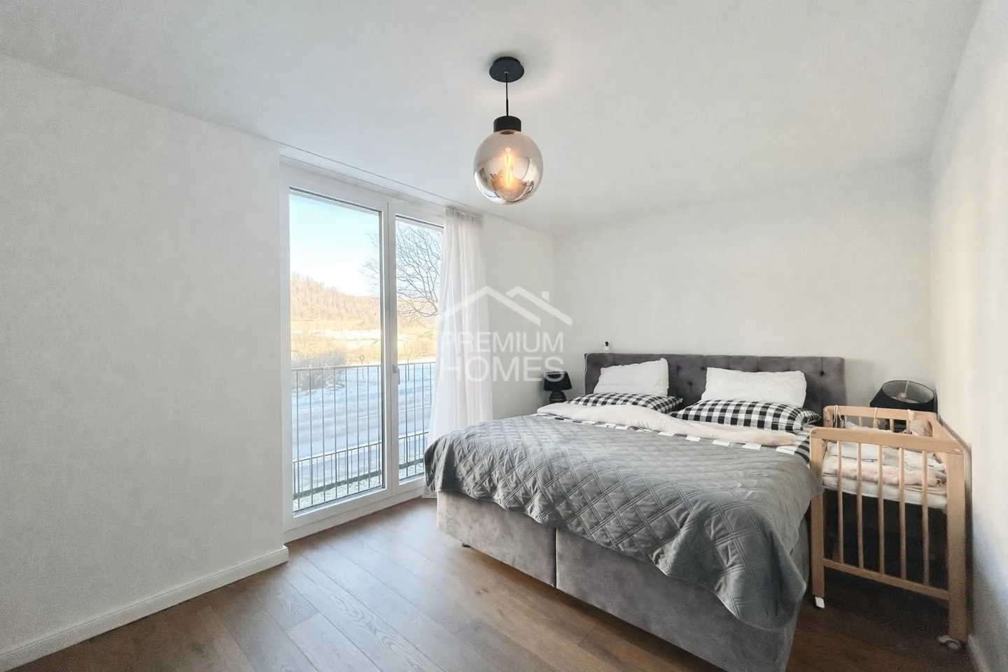 Modern Living with Comfort - Photo 4 of 6