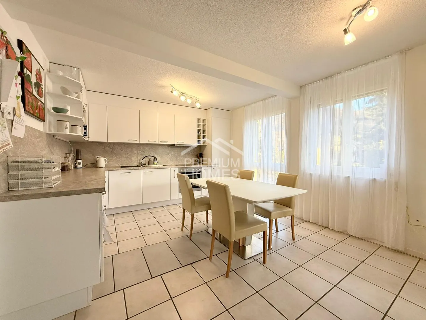 Sogno soleggiato con giardino privato - Foto 3 di 8