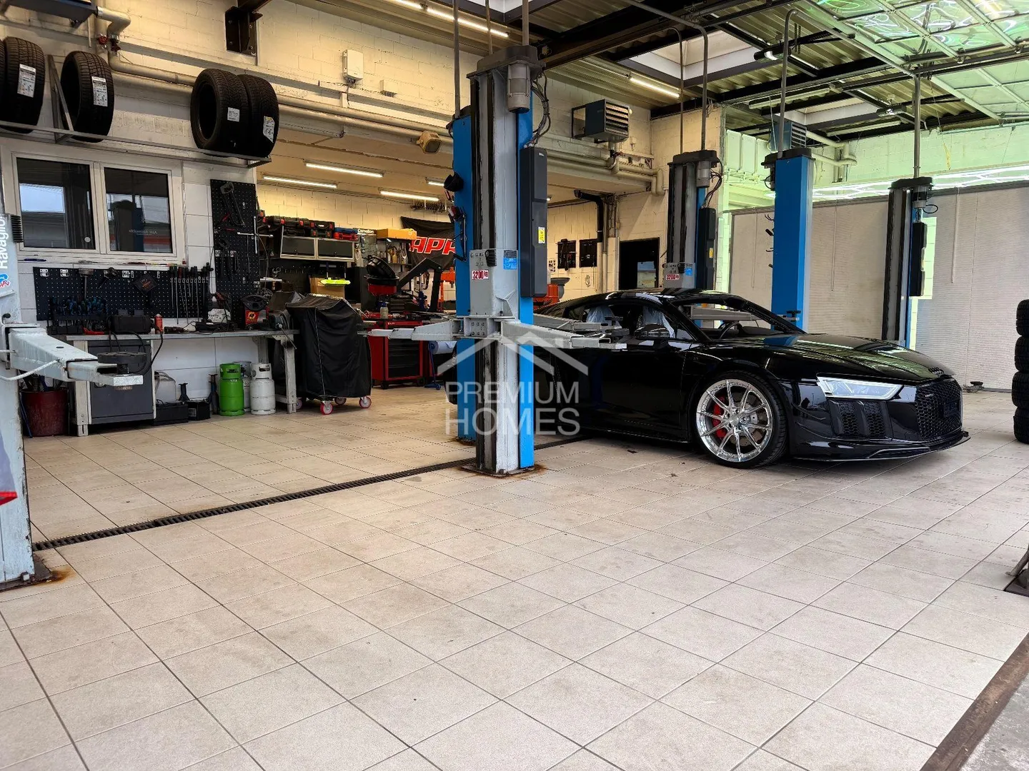 Fully Equipped Car Workshop for Takeover - Photo 3 of 8
