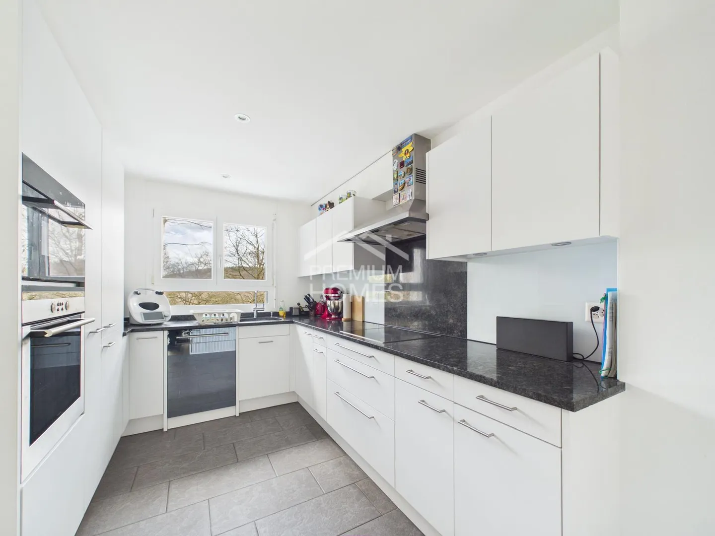 Casa familiare moderna con vista sulle Alpi - Foto 6 di 13