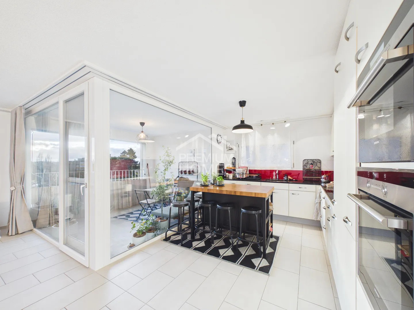  Baigné de lumière, sublimé par le soleil couchant - Photo 7 of 8