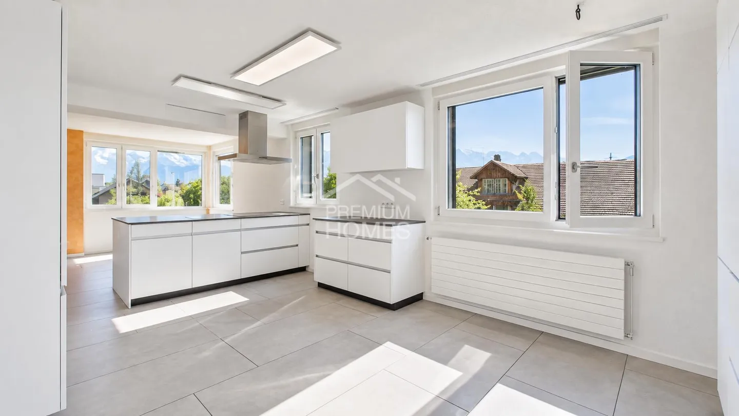 Modern Family Home with Gallery - Photo 6 of 13