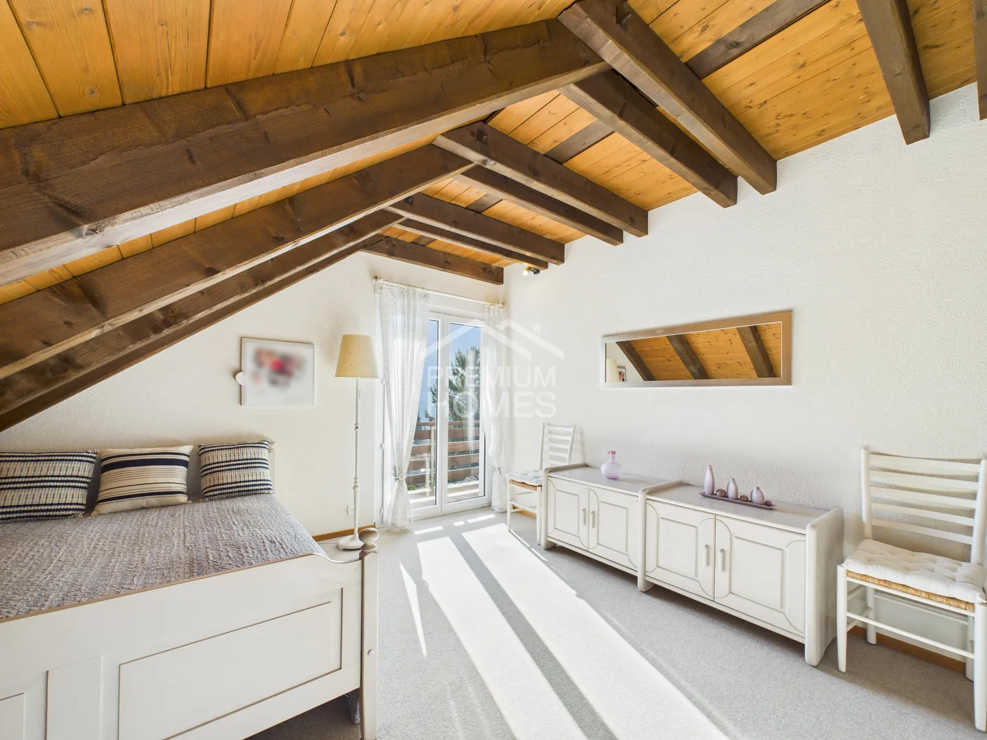 Living with space and freedom - Photo 8 of 12