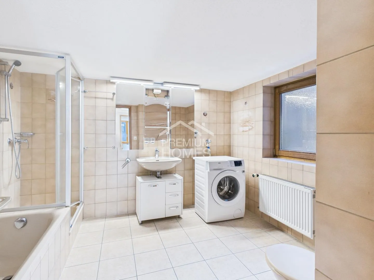 Mehrfamilienhaus in zentraler Lage - Foto 10 von 11