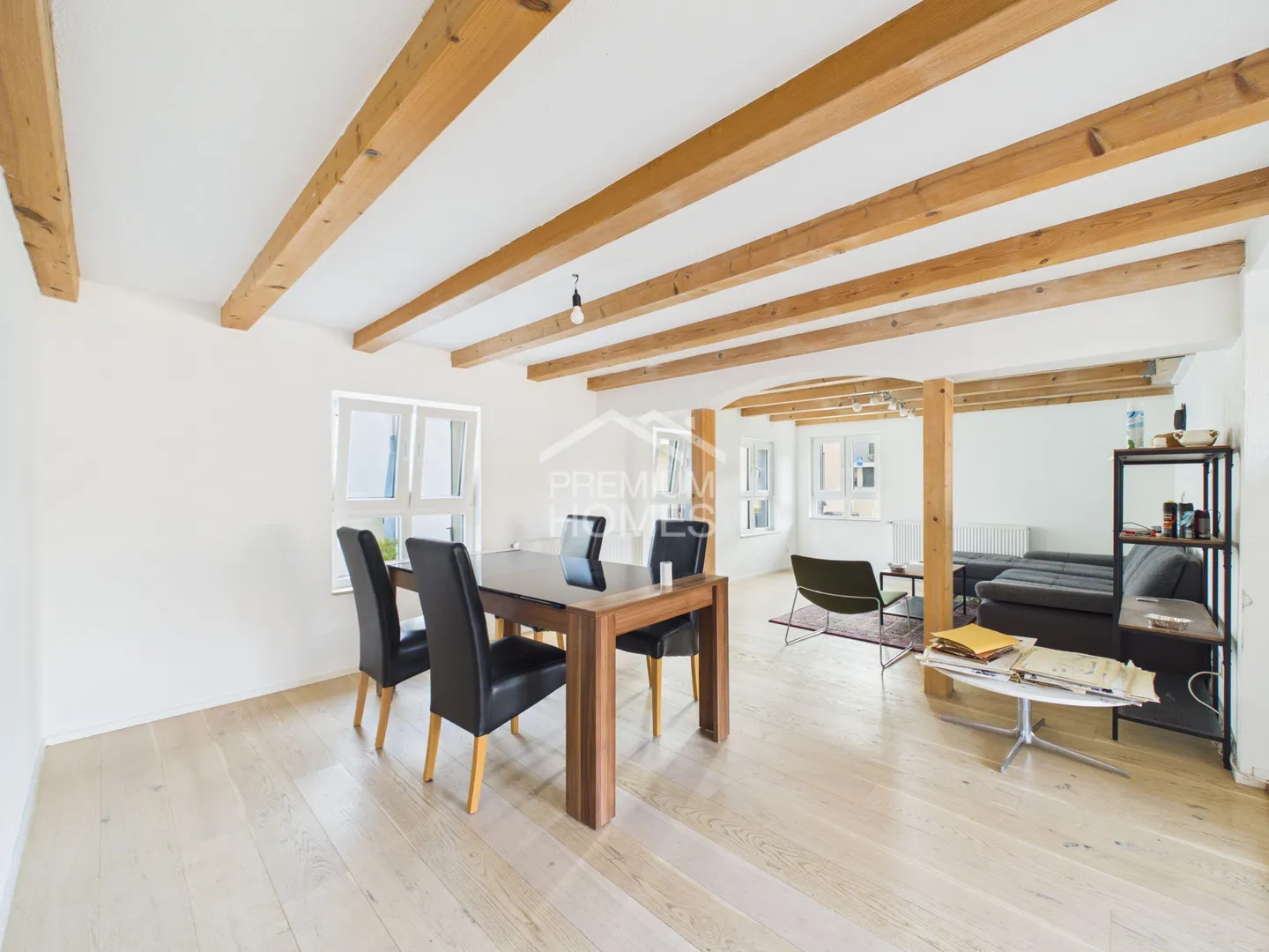 Haus mit Ausbaupotenzial - inklusive Baubewilligung! - Foto 2 di 8