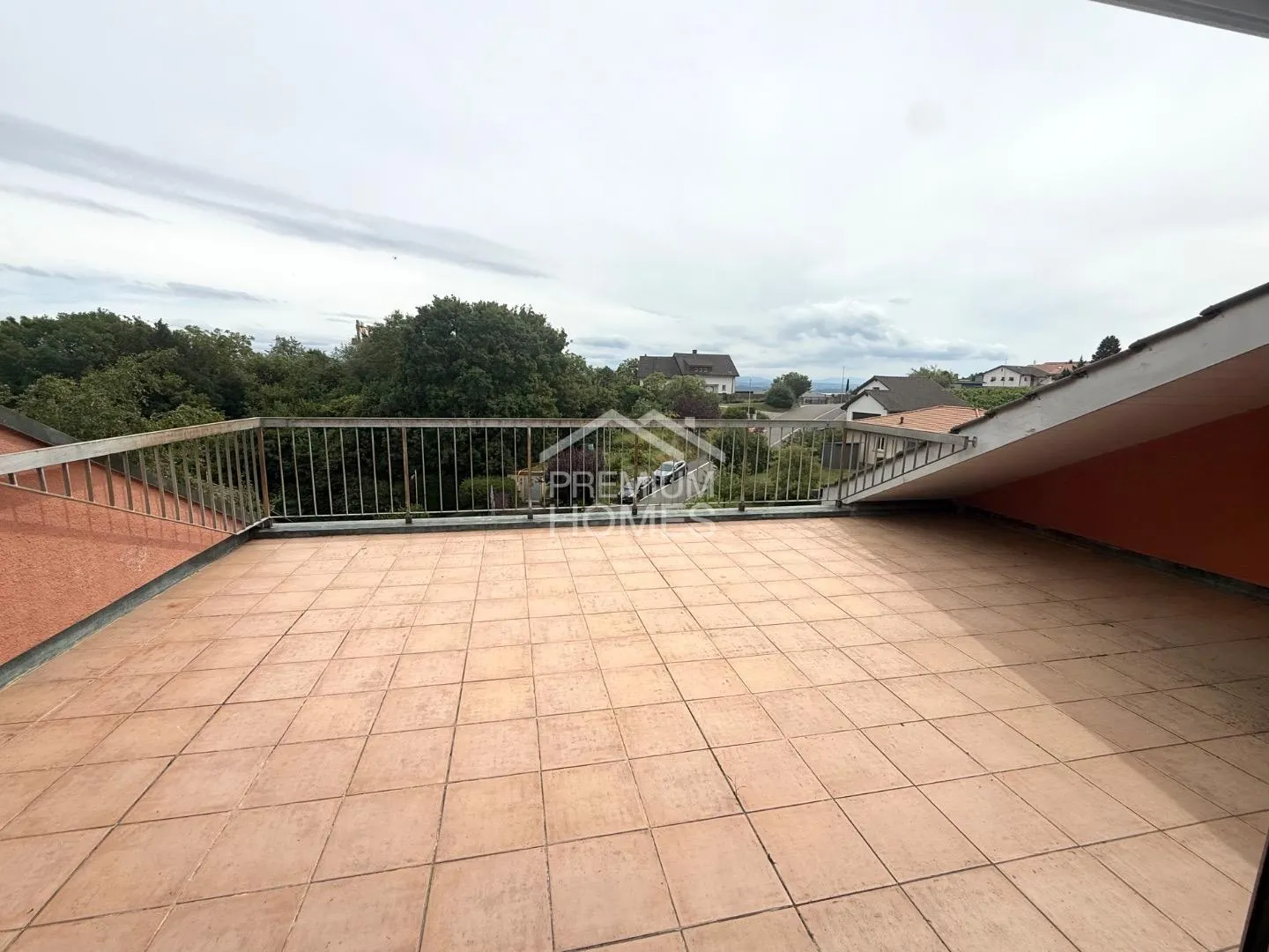 Living with a view - modern, bright and quiet - Photo 4 of 8