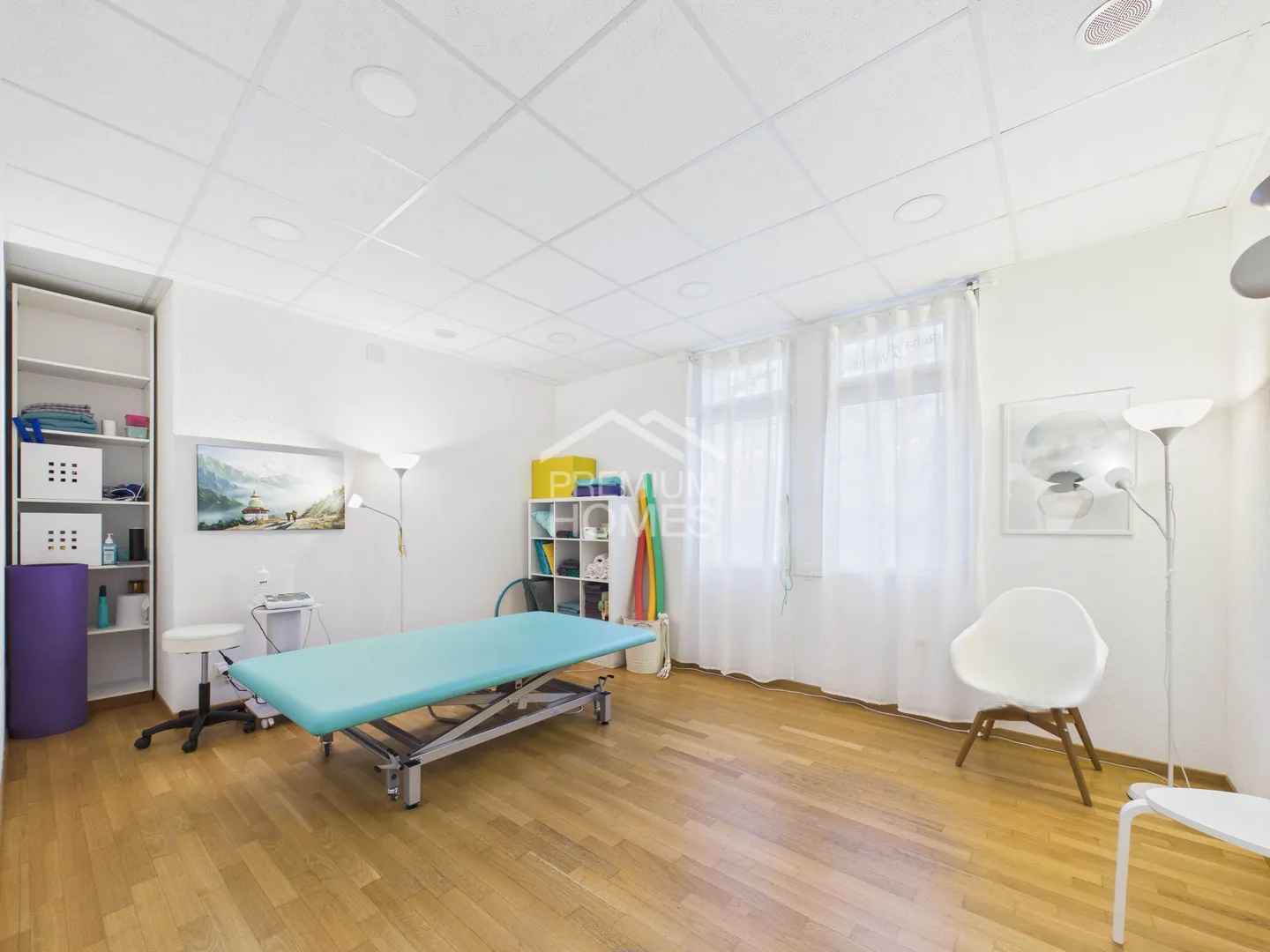 Versatile Commercial Space - Photo 4 of 11