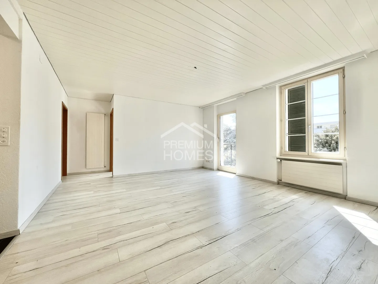 Renovated apartment in a central location - Photo 1 of 6
