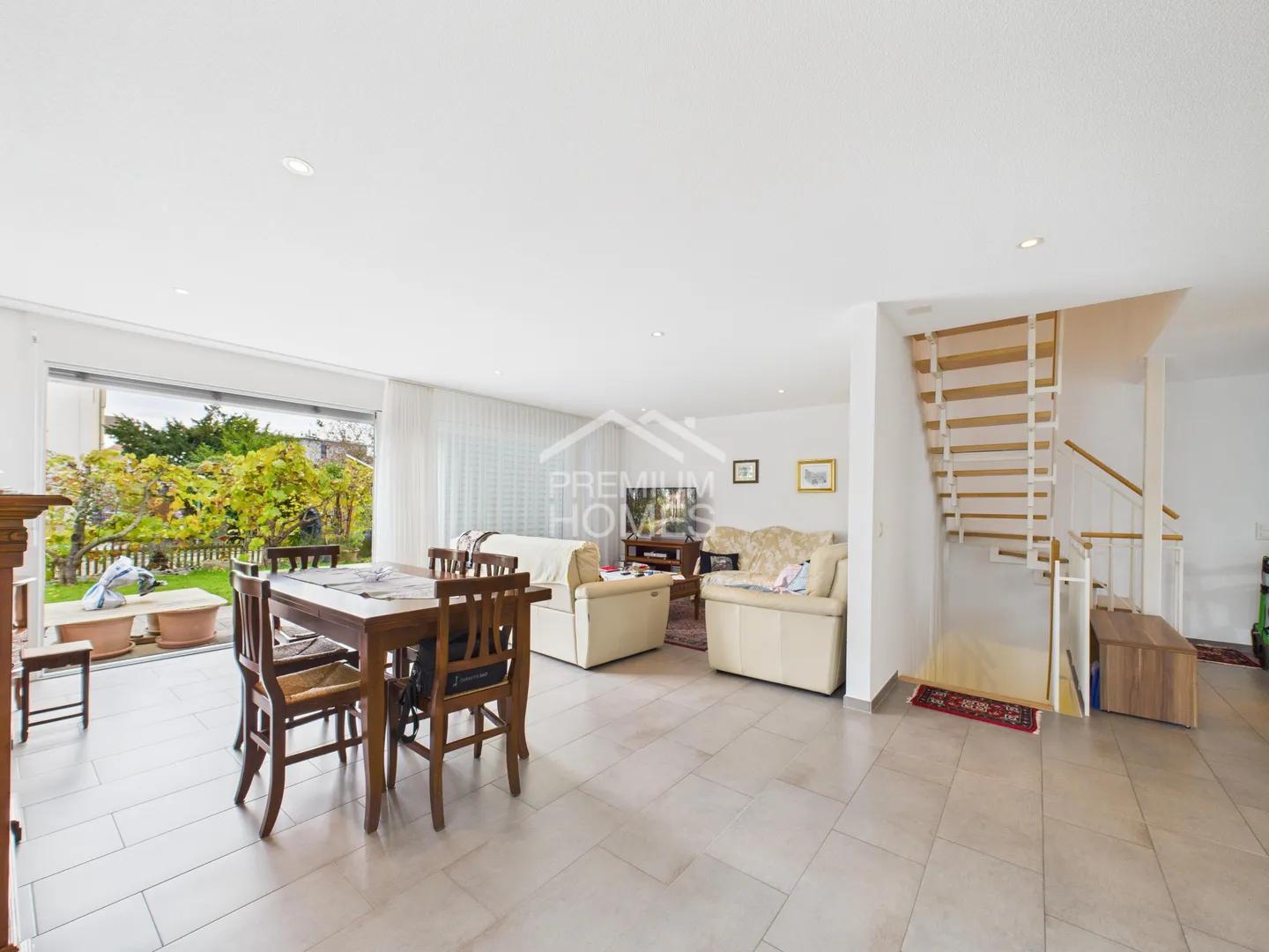 Modernes Wohnen trifft Wohlfühl-Atmosphäre - Ihr neues Zuhause  - Photo 2 of 11