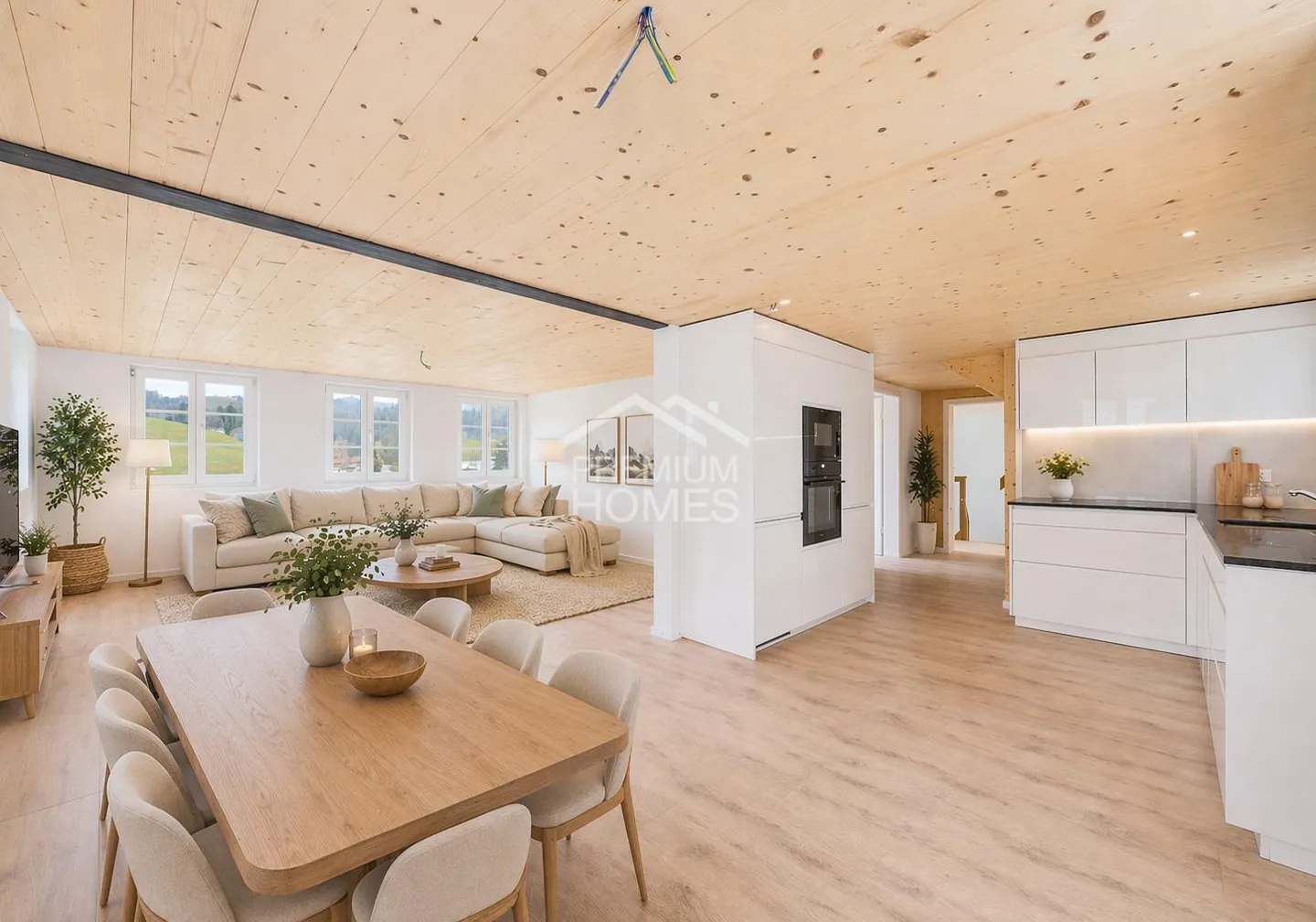 COMPLETAMENTE RISTRUTTURATO E PRONTO PER ESSERE ABITATO! - Foto 2 di 13