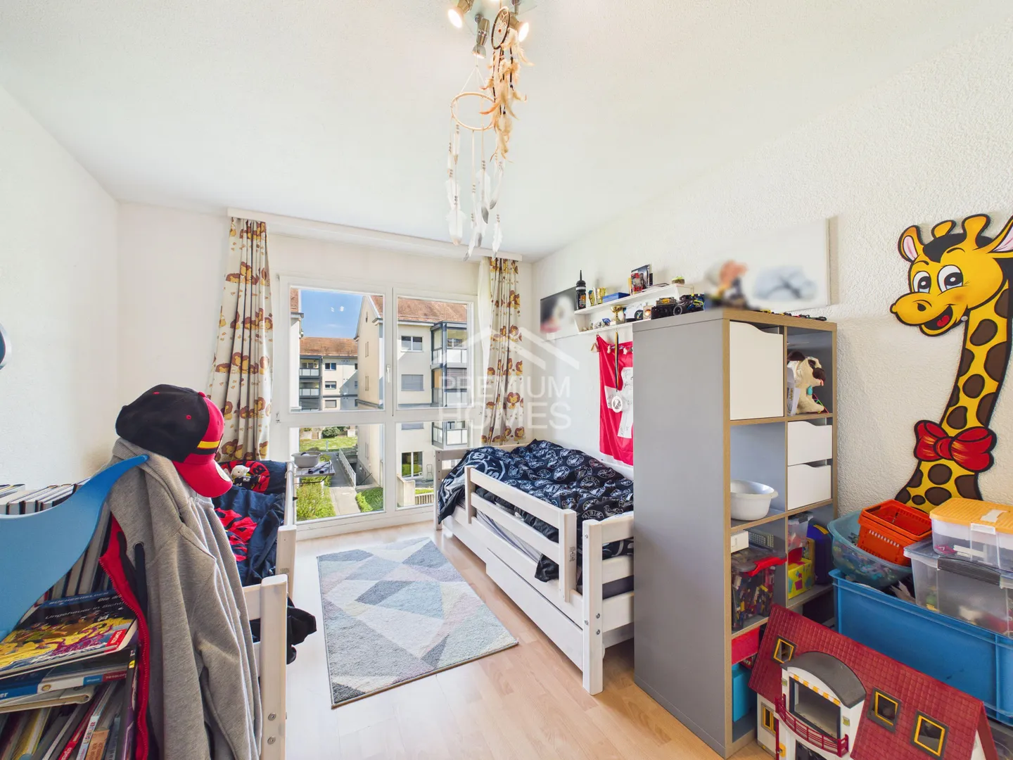 Where living comfort meets value! - Photo 6 of 9