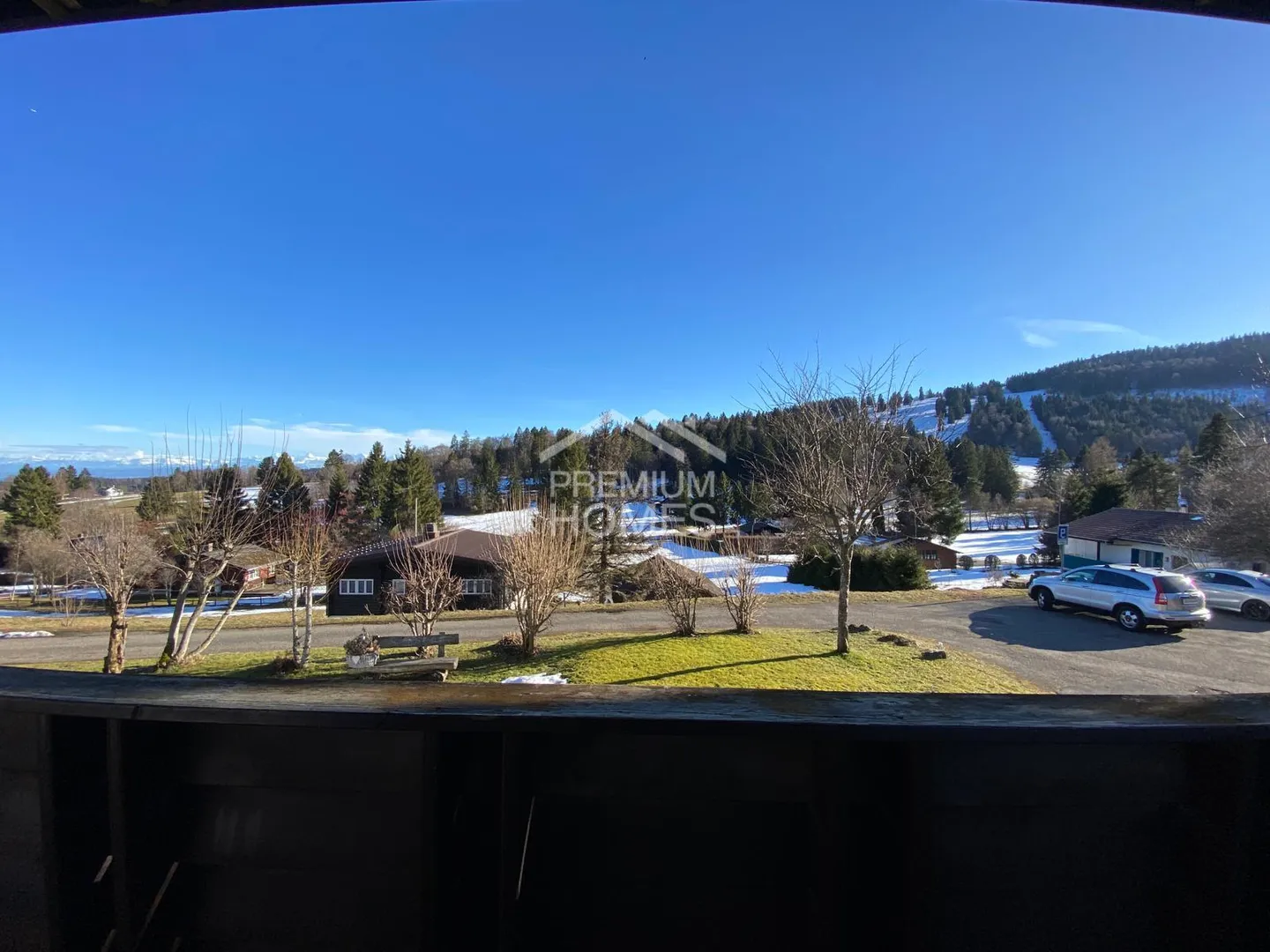 Charmante Wohnung mit Bergblick - Foto 1 von 6