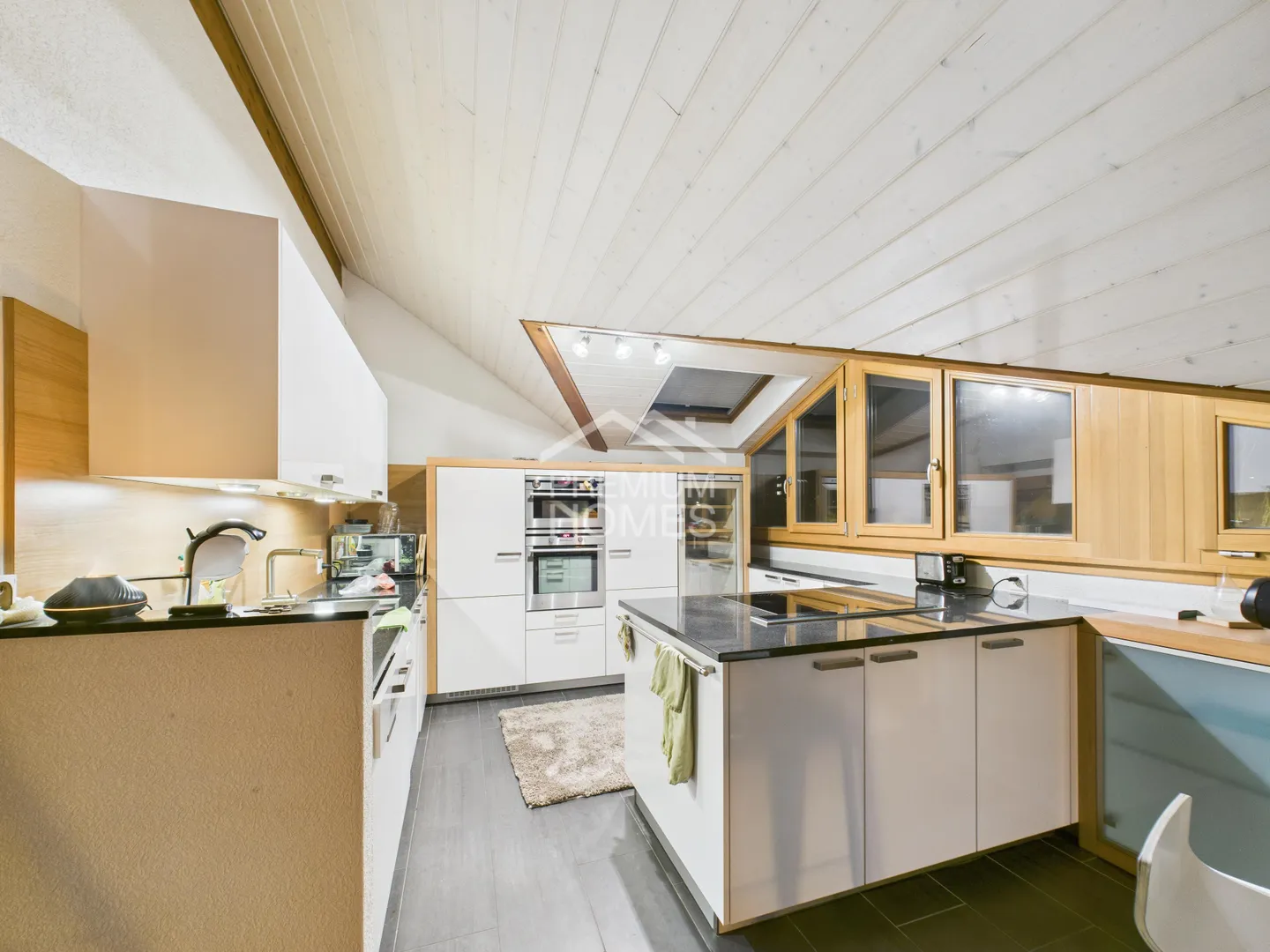 Wohngefühl mit Charme - moderne Dachwohnung mit Kamin  - Foto 5 von 9