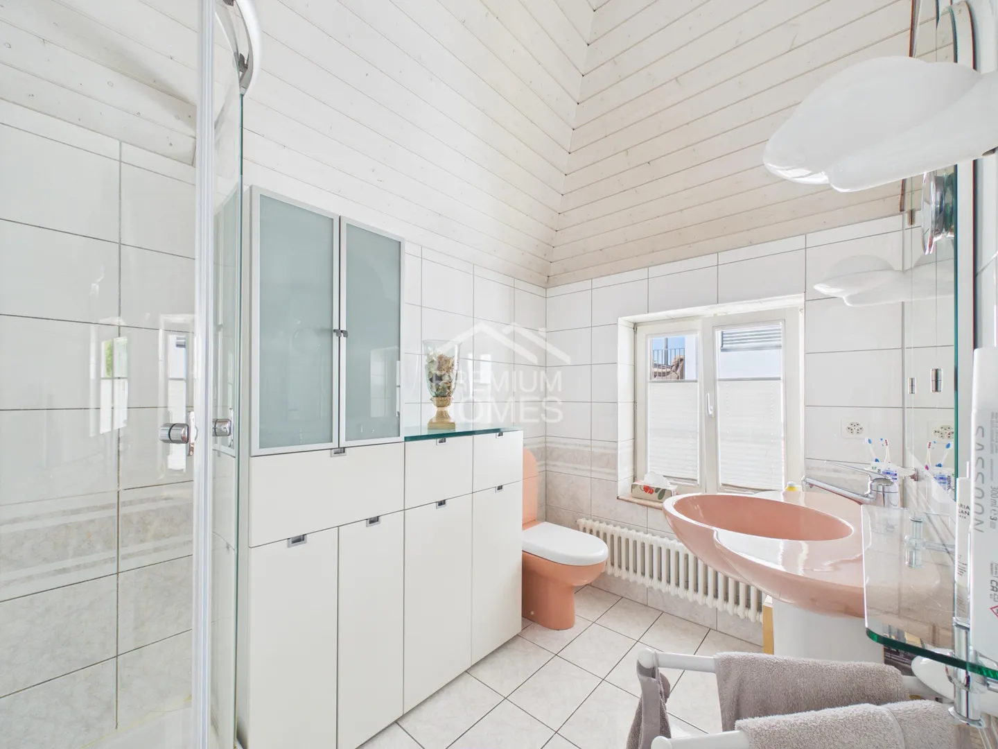 Vivre et investir réunis - Propriété double en emplacement premium ! - Photo 13 sur 13