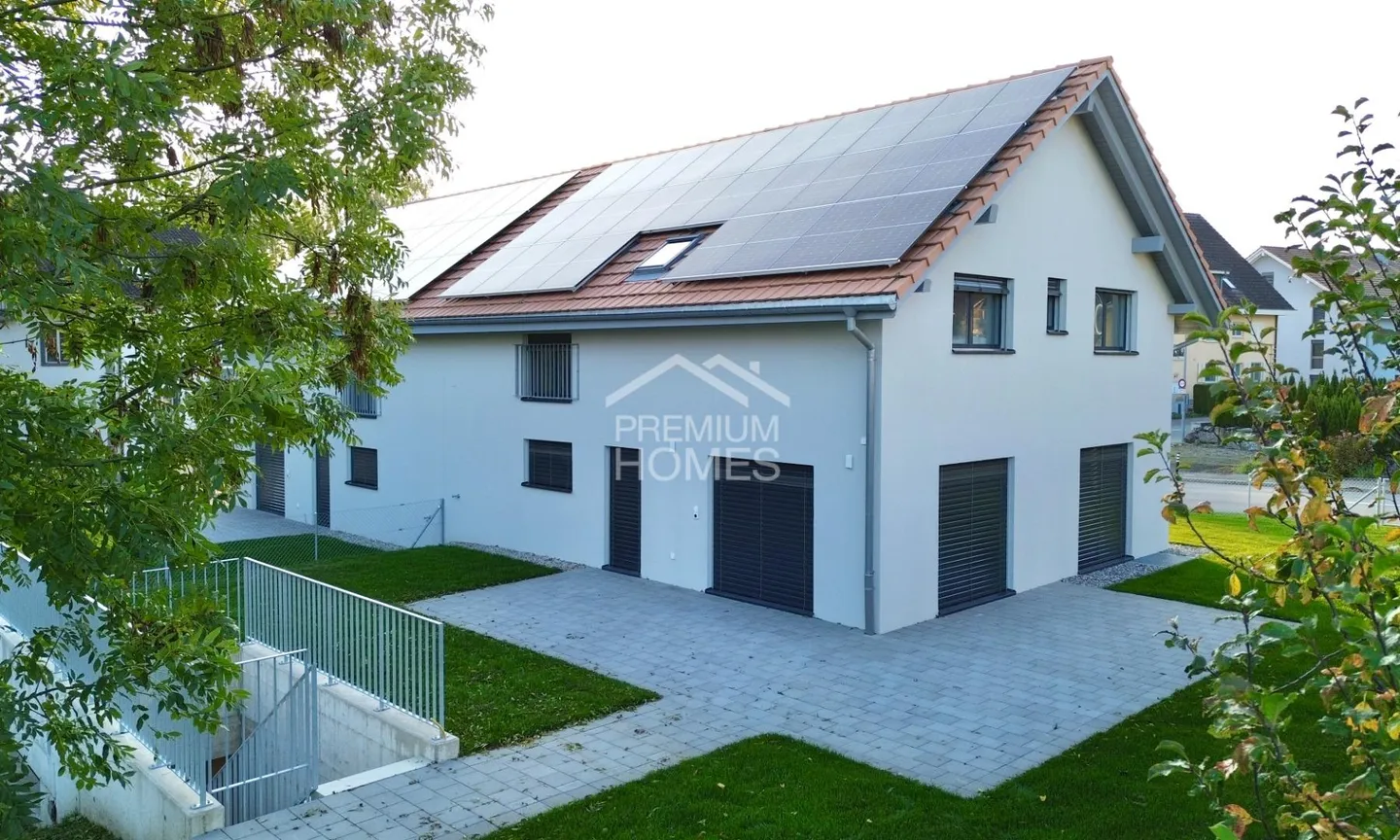 Duplex moderno a Schalunen - Foto 1 di 13