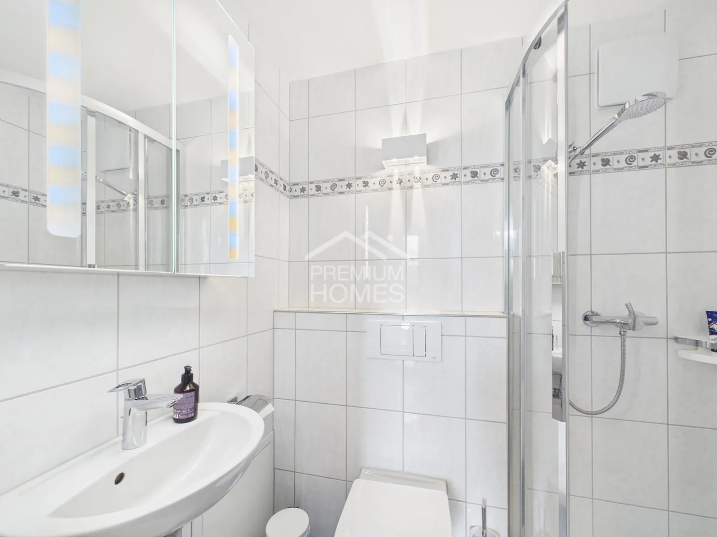 Casa familiare moderna con vista sulle Alpi - Foto 12 di 13