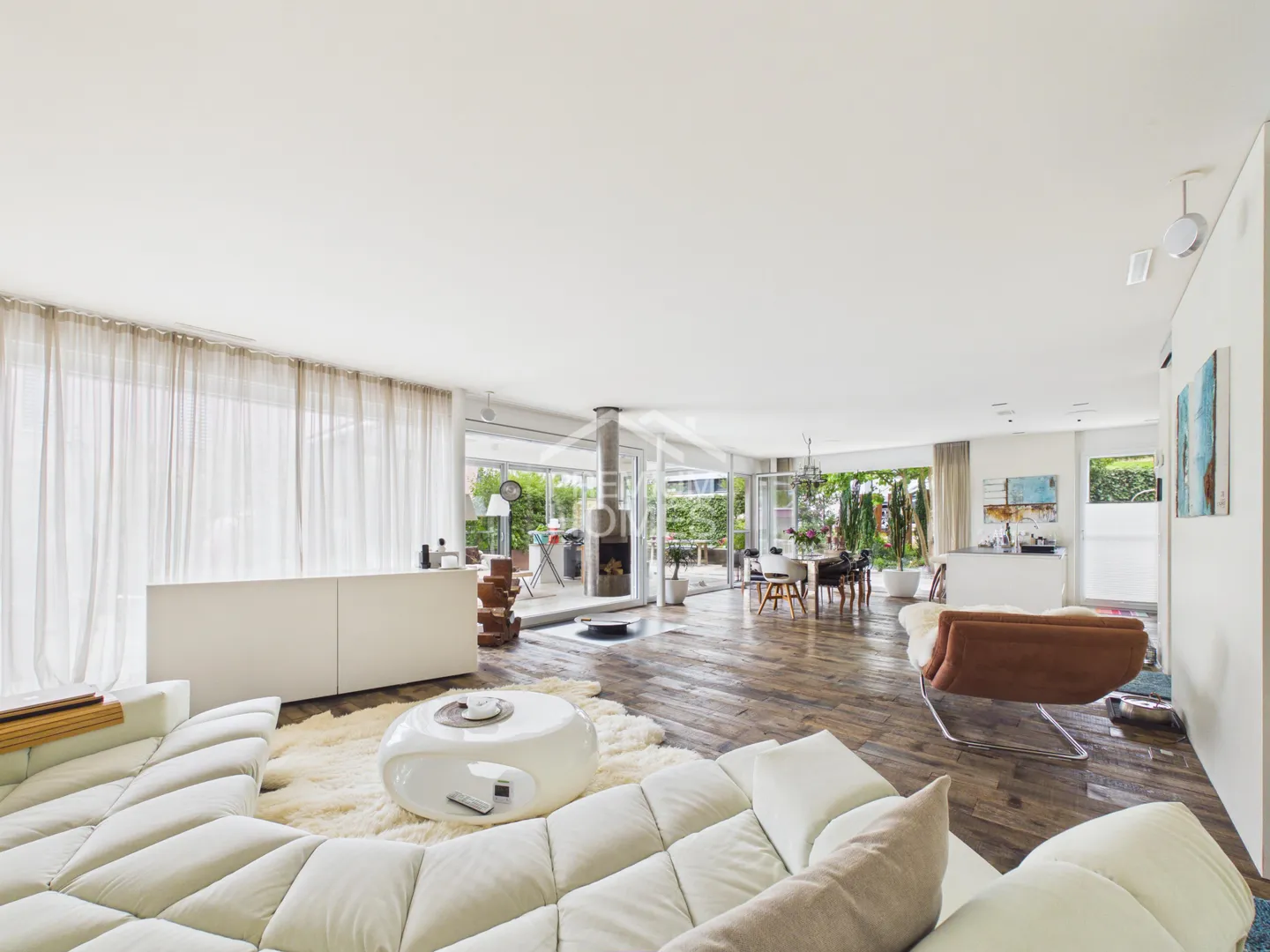 Exclusive Living for Discerning Buyers - Photo 2 of 13