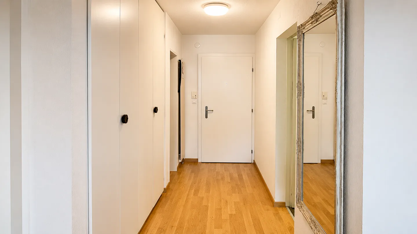 Appartamento 3,5 locali in posizione privilegiata a Bassersdorf - Foto 3 di 9