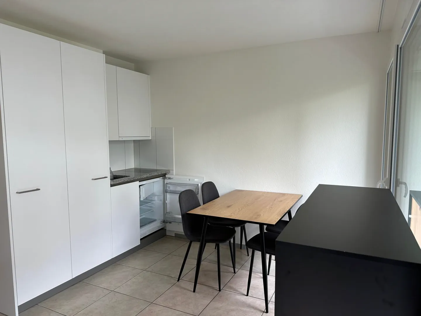 Möblierte 1-Zimmerwohnung mit Balkon in Zürich-Altstetten (per sofort) - Photo 5 of 5