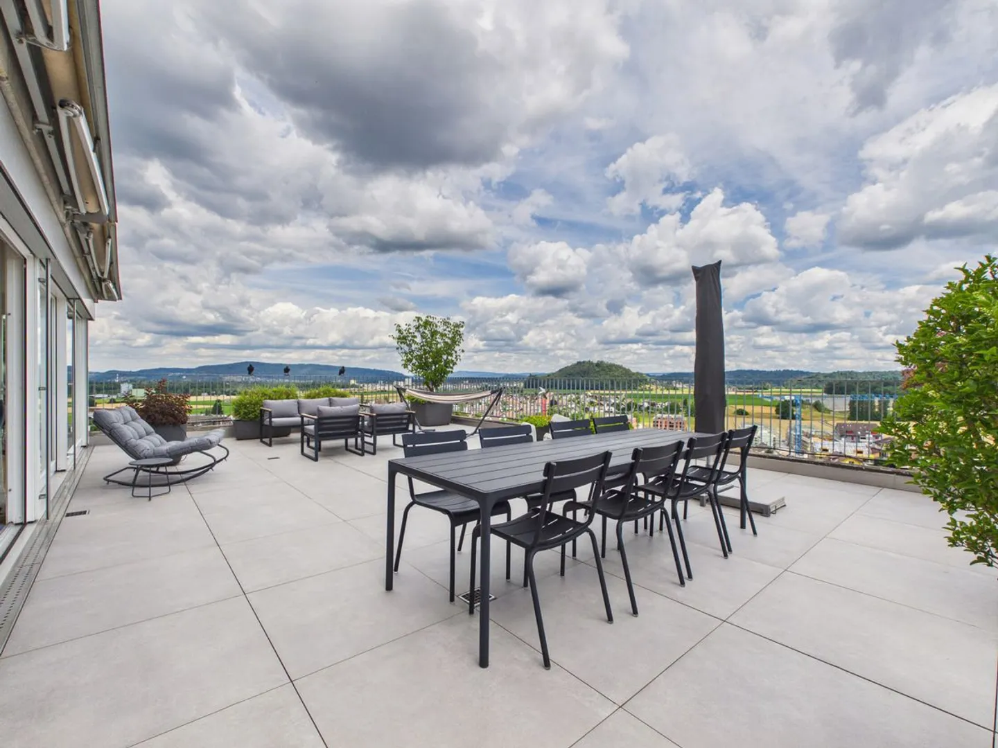 Exklusive Terrassenwohnung mit unverbaubarer Weitsicht - Photo 11 sur 13