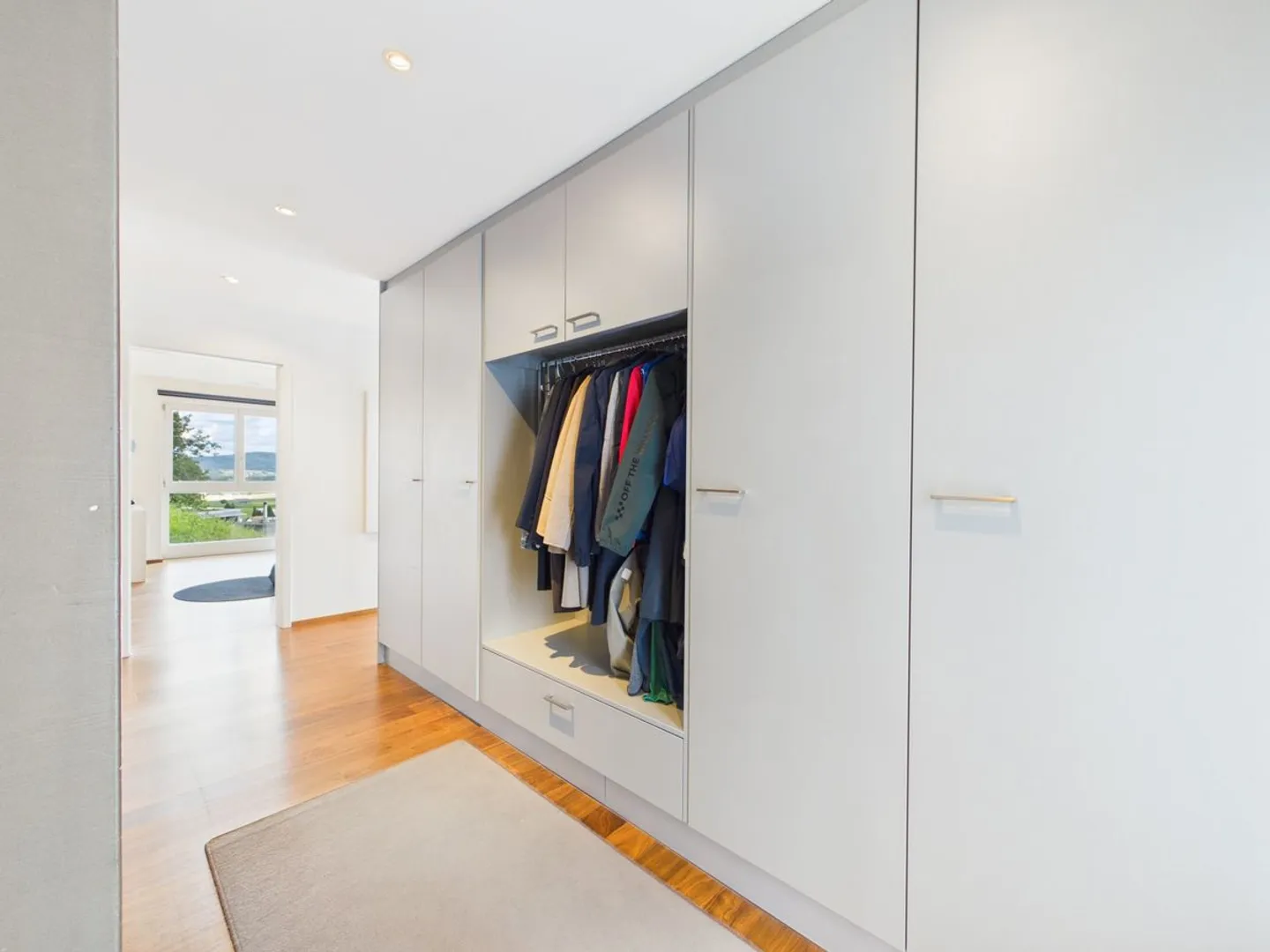 Exklusive Terrassenwohnung mit unverbaubarer Weitsicht - Photo 2 sur 13