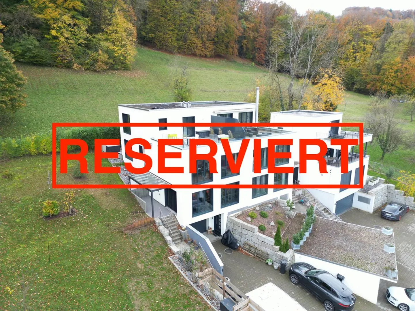 Exclusive semi-detached house with a view over the national border - Photo 1 of 13