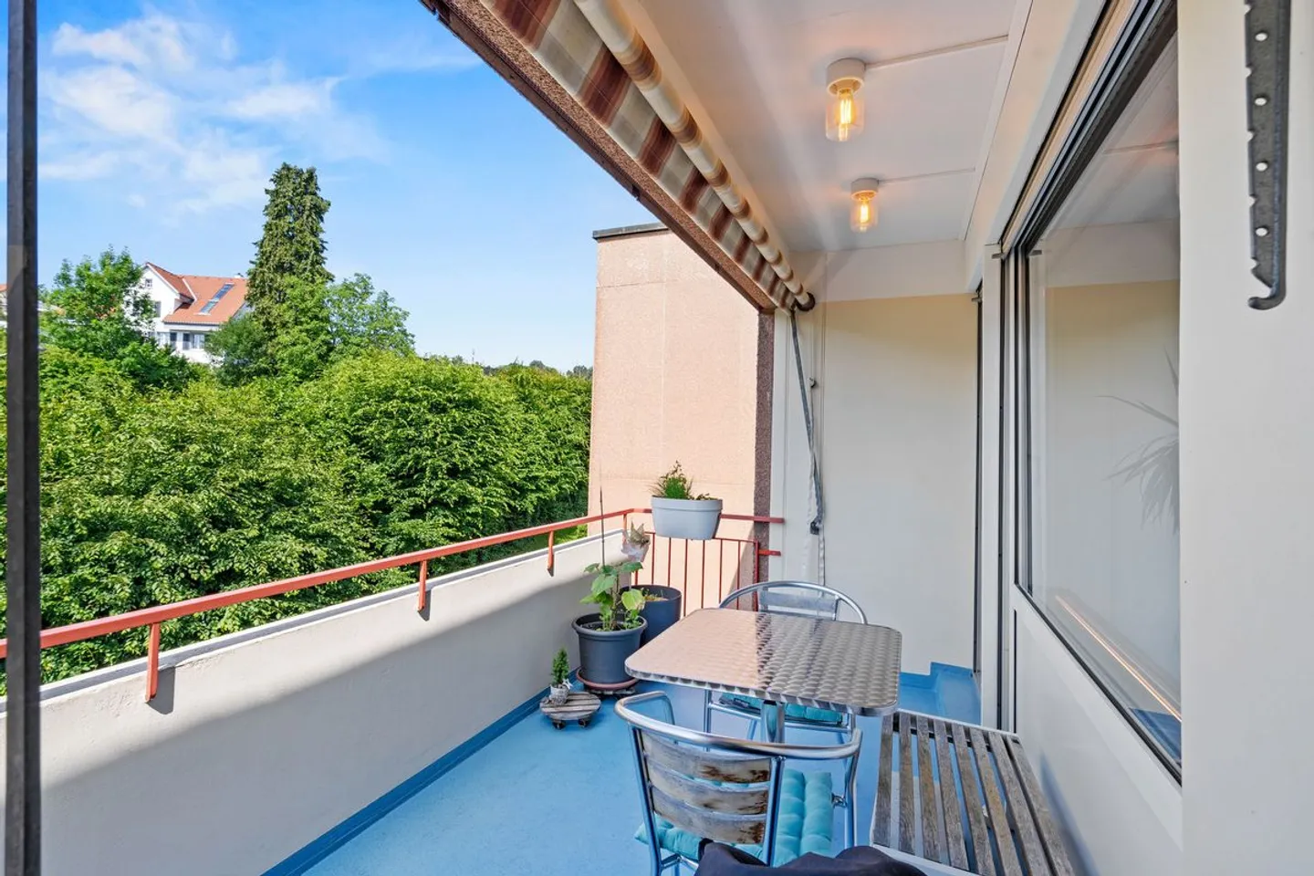 Charming 4.5-room penthouse apartment with stunning lake view - Photo 13 of 13