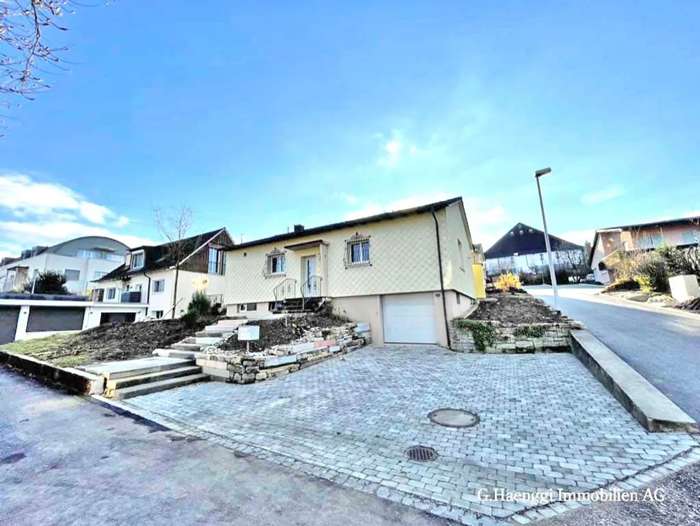 EFH an ruhiger Lage mit grossem Garten ohne Gartenarbeit - Foto 5 von 13