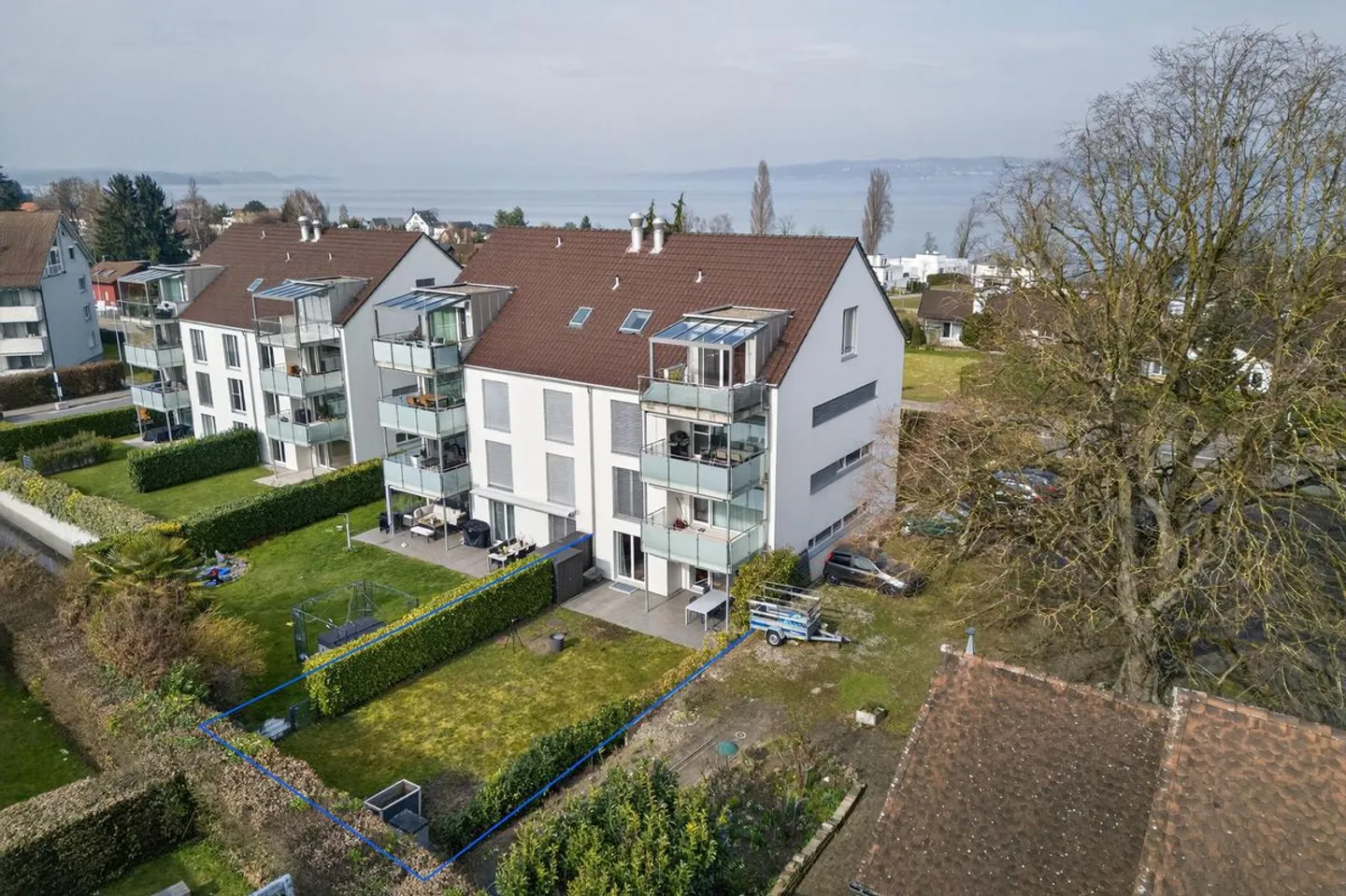 Appartement de jardin moderne 3.5 pièces dans un emplacement ensoleillé près du lac - Photo 1 sur 13