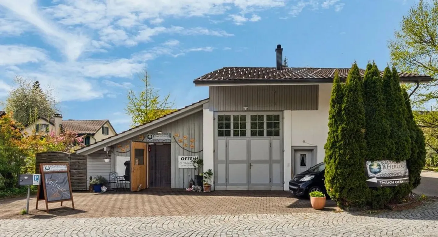 Maison de 6,5 pièces avec espace commercial (94m2) - Photo 1 sur 13