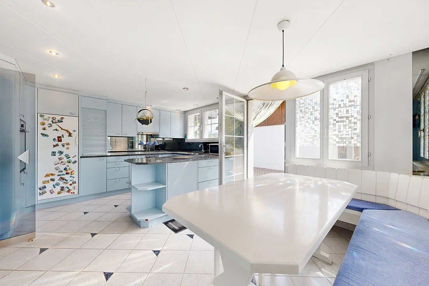 Ampia casa unifamiliare con 9 stanze a Bütschwil - Foto 5 di 13