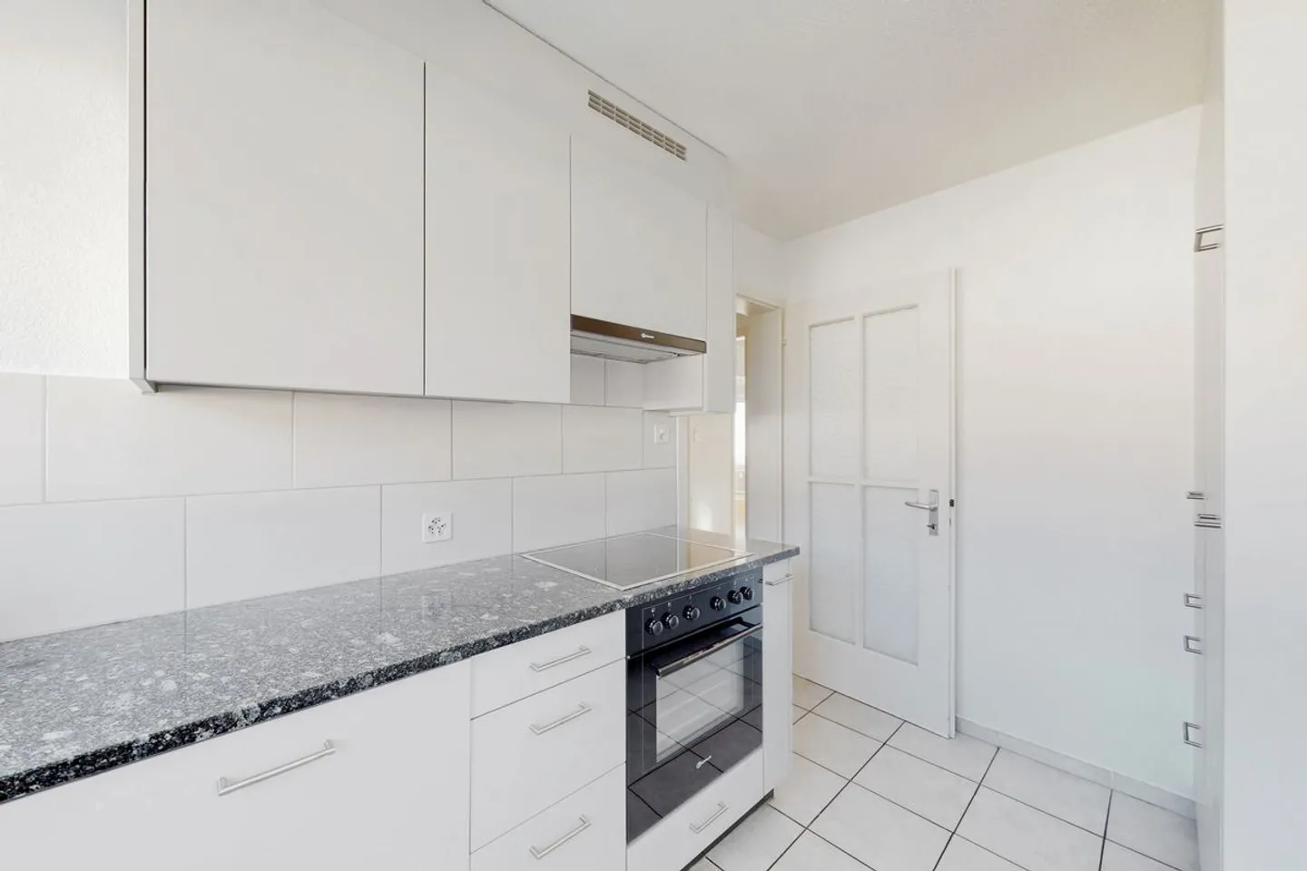 FRESHLY RENOVATED IN A GOOD LOCATION - Photo 3 of 9