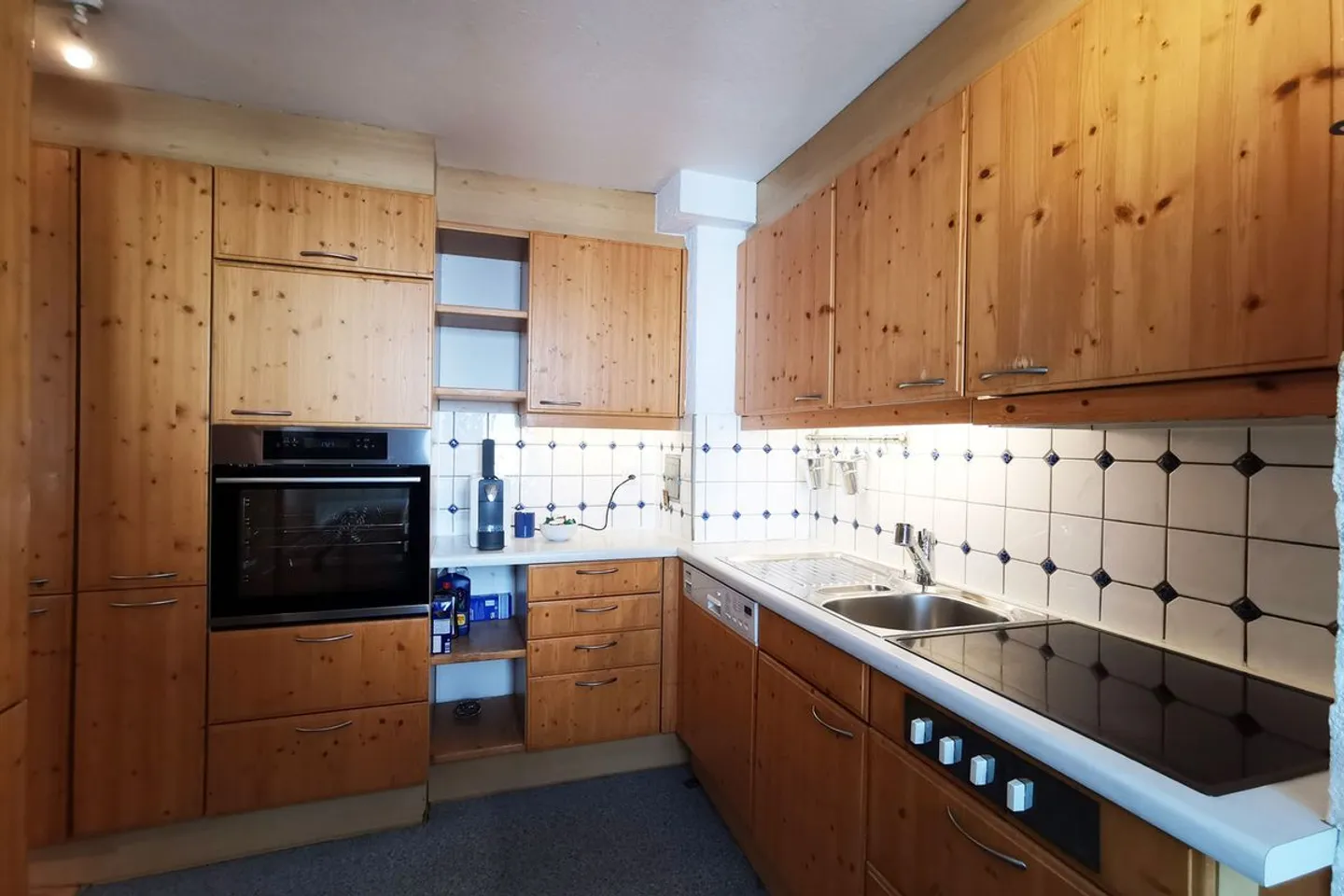 Charmantes Haus mit Investitionspotential - Foto 9 von 13