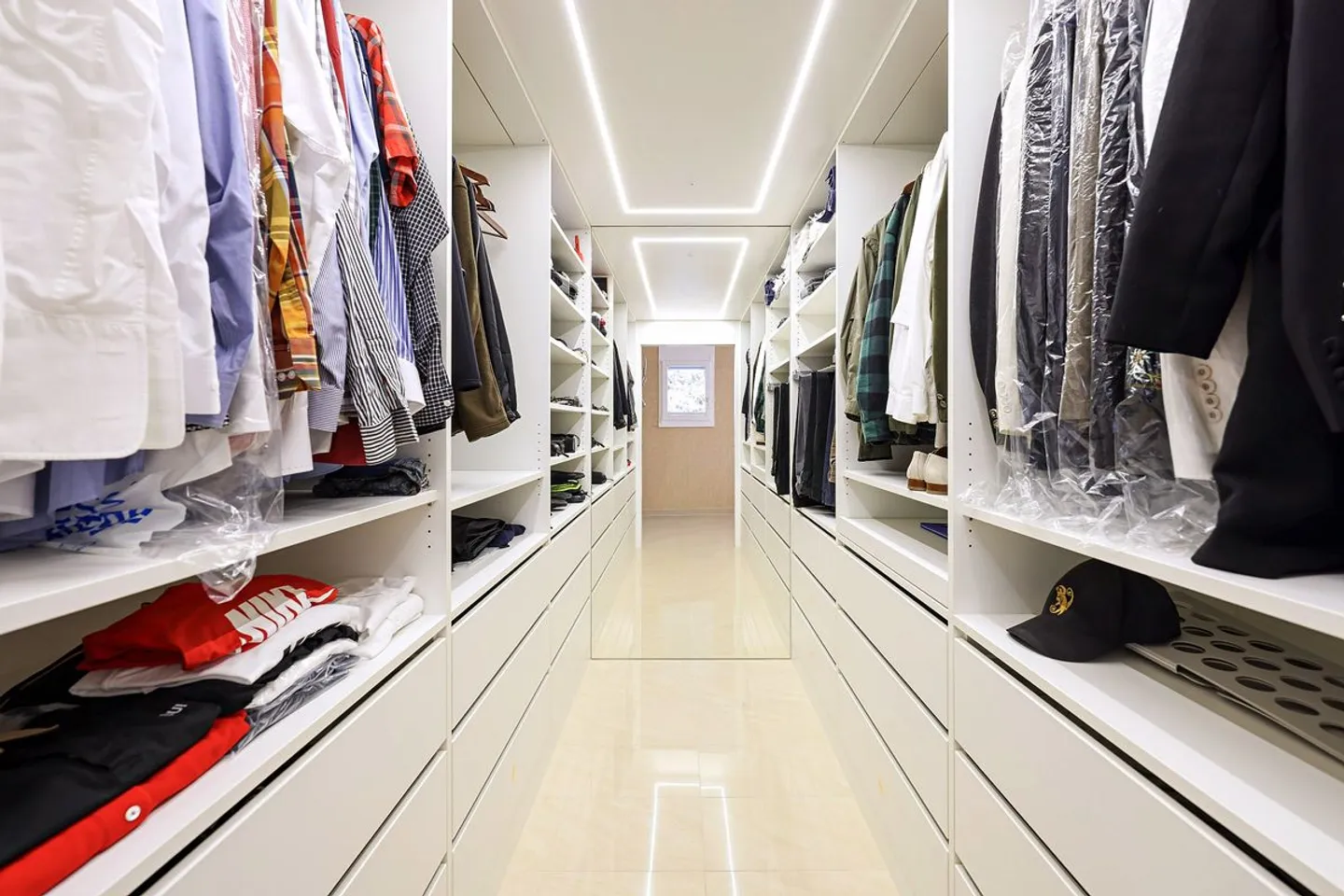 Traumwohnung mit Bergsicht und über 180 m² Aussenbereich - Foto 8 von 13