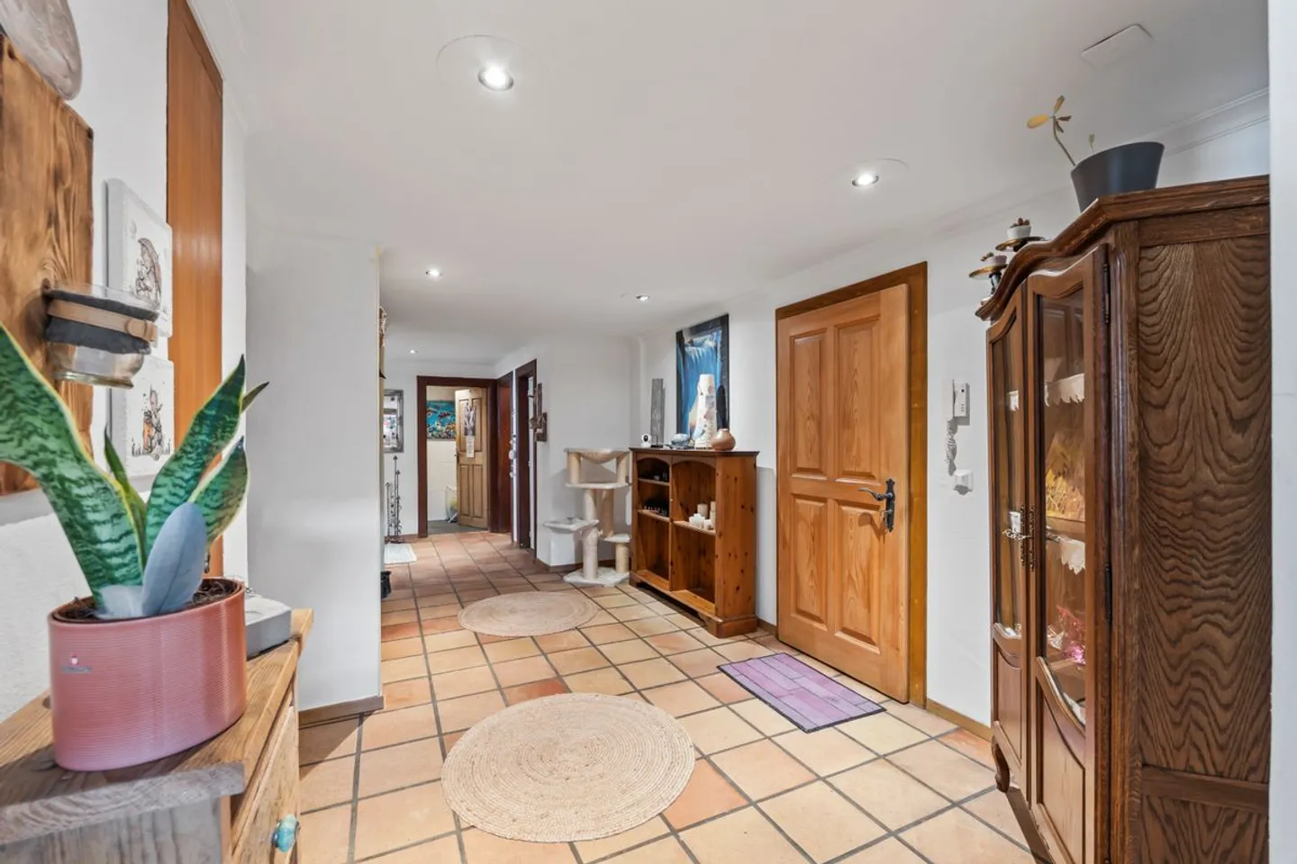 Historischer Charme. Grosszügiges Wohnen auf 182 m². Eigener Garten. - Photo 4 sur 13